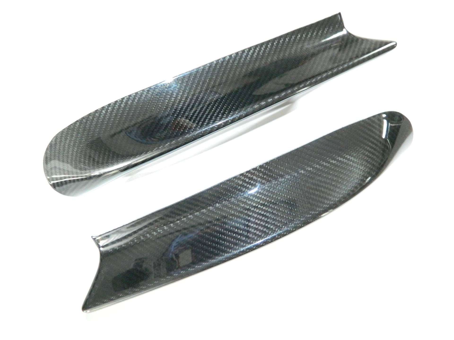 CaCsP Carbon Front Flaps Frontlippe Spoiler Ecken Lippe Splitter Canards Cannards kompatibel mit BMW E46 Coupe Cabrio Limo Compact M Technik von Carbon and Car Styling Parts