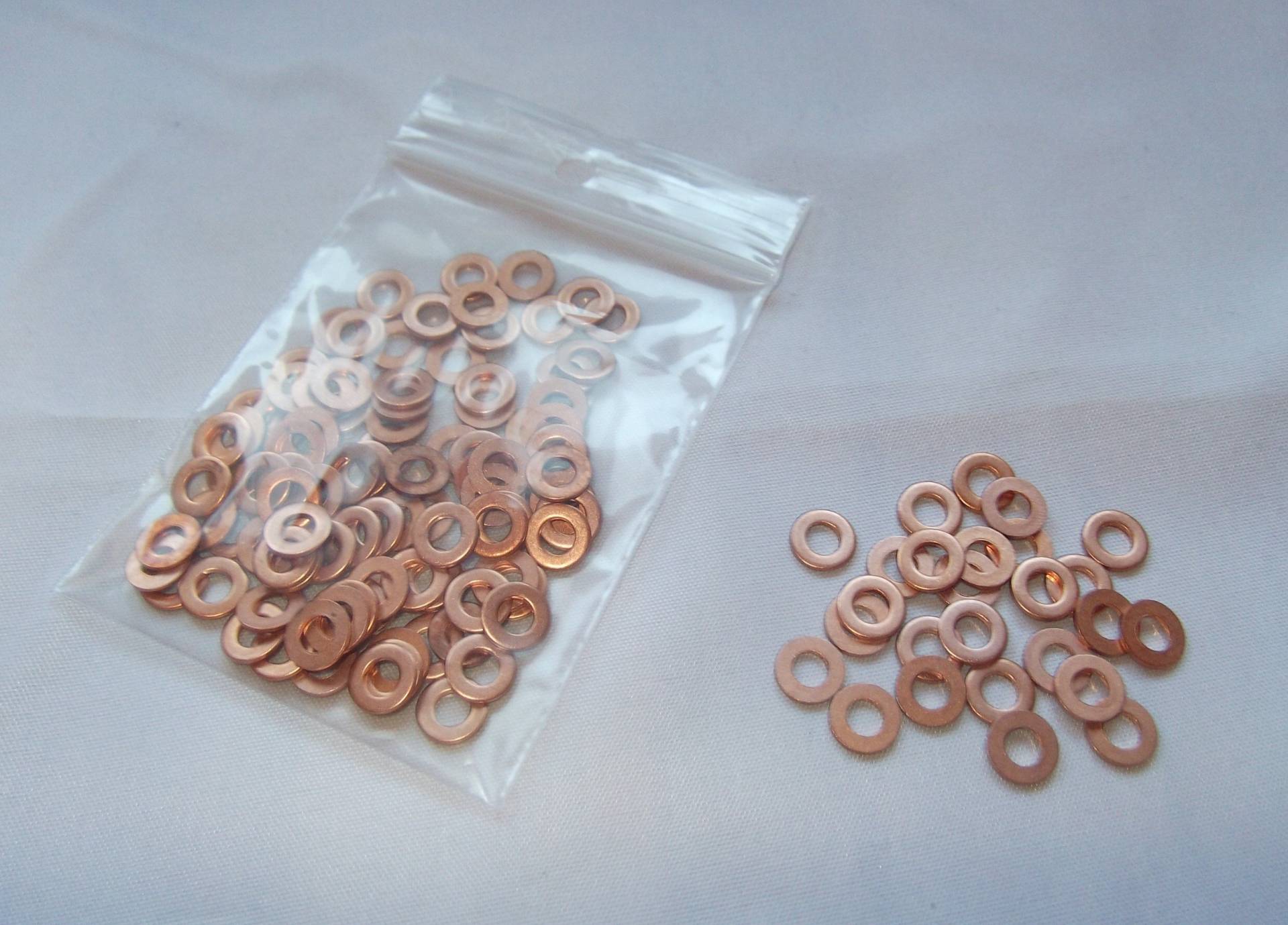 100 Stück Kupferringe/Dichtringe 4x8x1,0 mm Din 7603 Form A 100 Stück Kupferringe/Dichtringe 4x8x1,0 mm Din 7603 Form A von Cartec