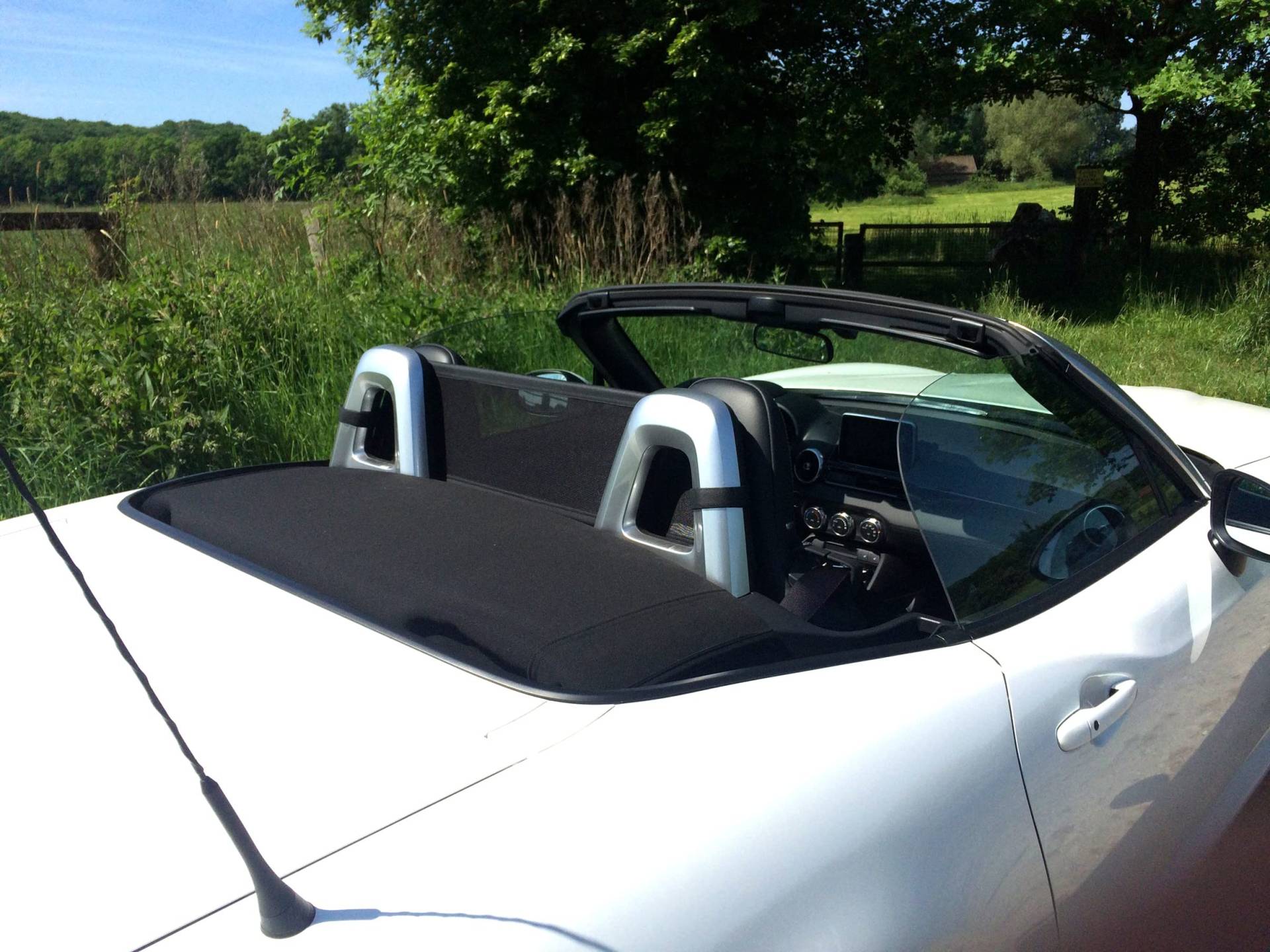 Airax Windschott geeignet für Fiat 124 Spider Roadster Airax Windschott geeignet für Fiat 124 Spider Roadster von Chrom Design