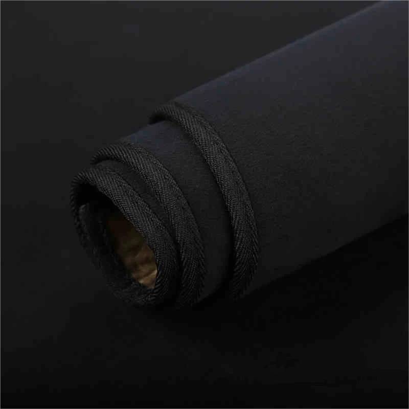 Auto Dash Mat Für Suzuki Für Baleno WB 2015 2016 2017 2018 2019 2020 2021 Auto Flanell Dash Matte Dashboard Abdeckung Schutz Teppich Warme Pad Dashmats Auto Dashboard Cover(Schwarz) von Cvgffs