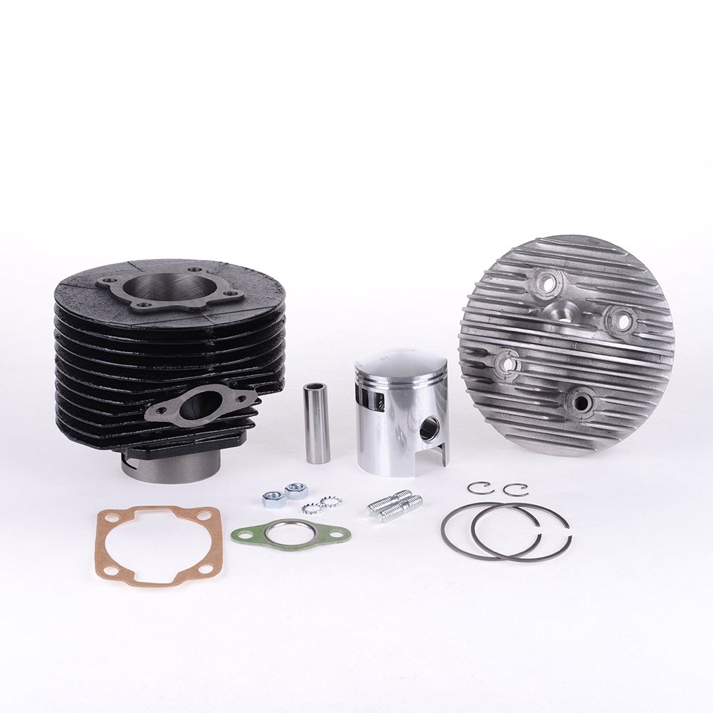 Zylinderkit DR KT00015 133ccm AC, Graugusszylinder für PK 125 VMX5T - Schaltgetriebe | PK 125 XL VMX6T | PK 125 XL2 VMX6T | Primavera 125 VMA2T - 2 Takt Zylinderkit DR KT00015 133ccm AC, Graugusszylinder für PK 125 VMX5T - Schaltgetriebe | PK 125 XL VMX6T | PK 125 XL2 VMX6T | Primavera 125 VMA2T - 2 Takt von DR / Motorparts