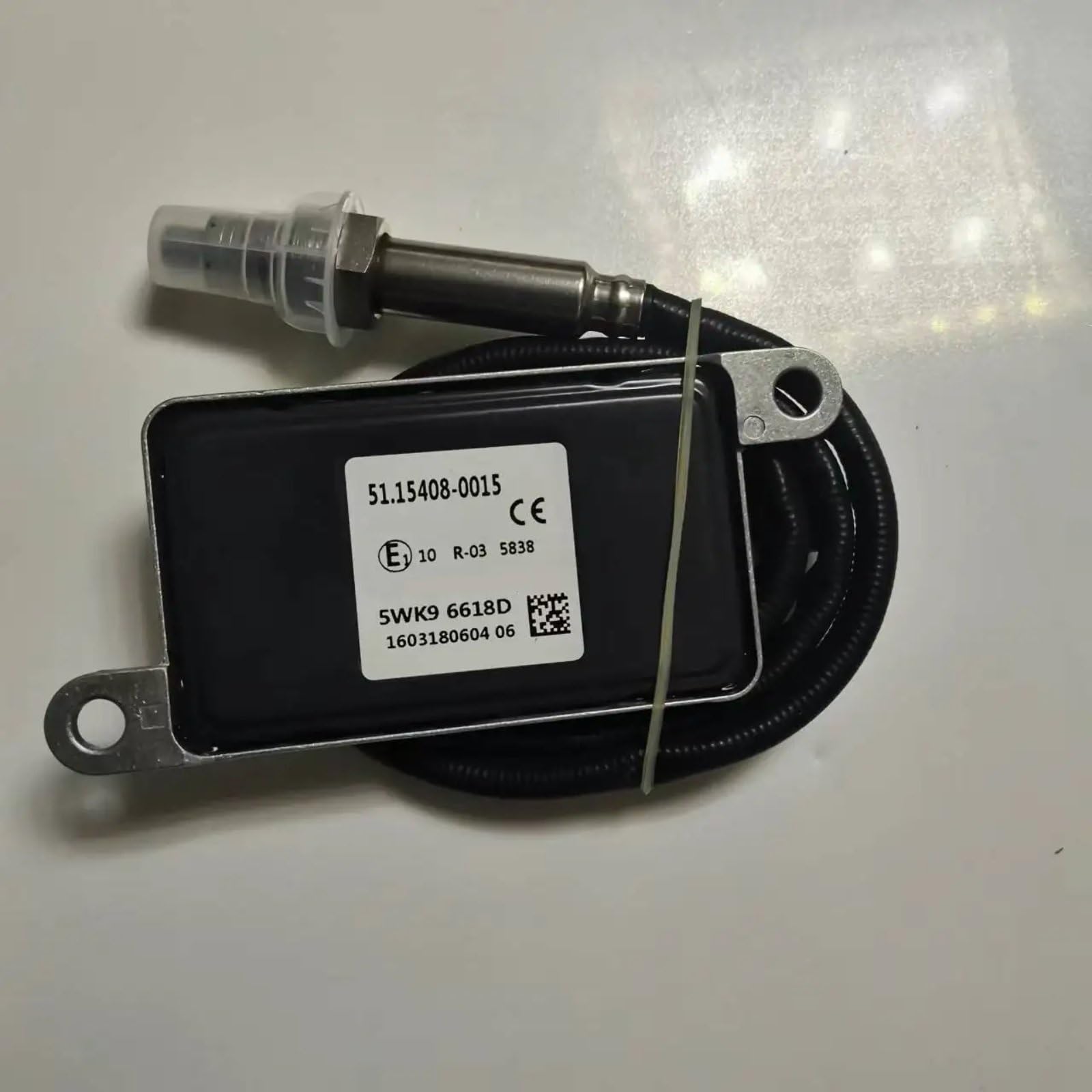 DZWDY Stickoxidsensor Abgaserkennung Nox-Sensor Stickoxidsensor Ersatzteile OE: 5WK96618B 5WK9 6618B 5WK96618D 51154080015 51.15408-0015 DZWDY Stickoxidsensor Abgaserkennung Nox-Sensor Stickoxidsensor Ersatzteile OE: 5WK96618B 5WK9 6618B 5WK96618D 51154080015 51.15408-0015 von DZWDY