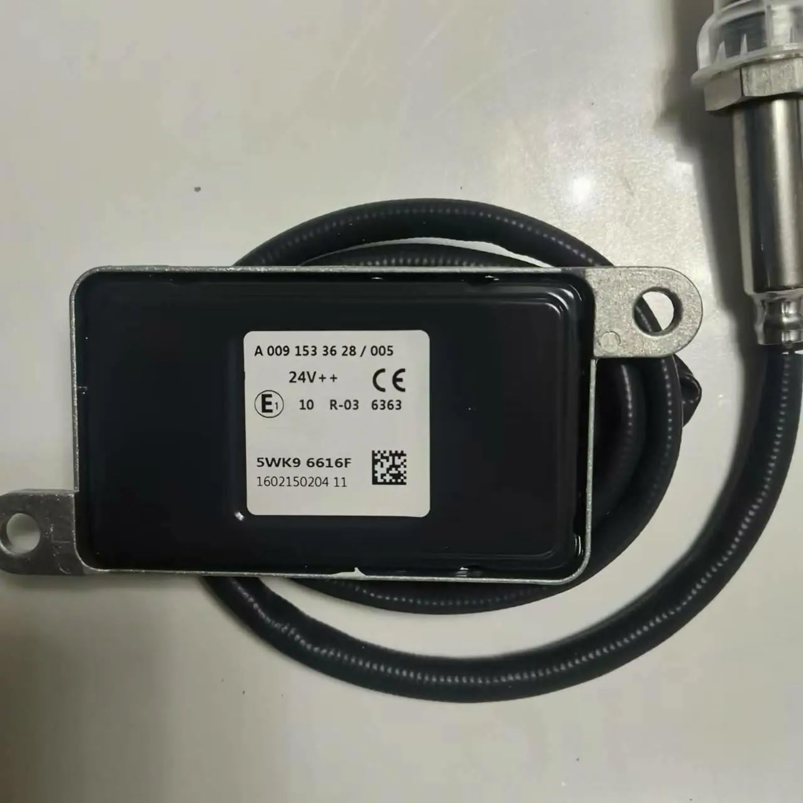 DZWDY Stickoxidsensor Kompatibel Mit Benz OE: A0091533628/005/A0061537328 5WK96616D 5WK96616F 24V Stickstoff Sauerstoff NOx Sensor Sonde Lambda Sensor DZWDY Stickoxidsensor Kompatibel Mit Benz OE: A0091533628/005/A0061537328 5WK96616D 5WK96616F 24V Stickstoff Sauerstoff NOx Sensor Sonde Lambda Sensor von DZWDY