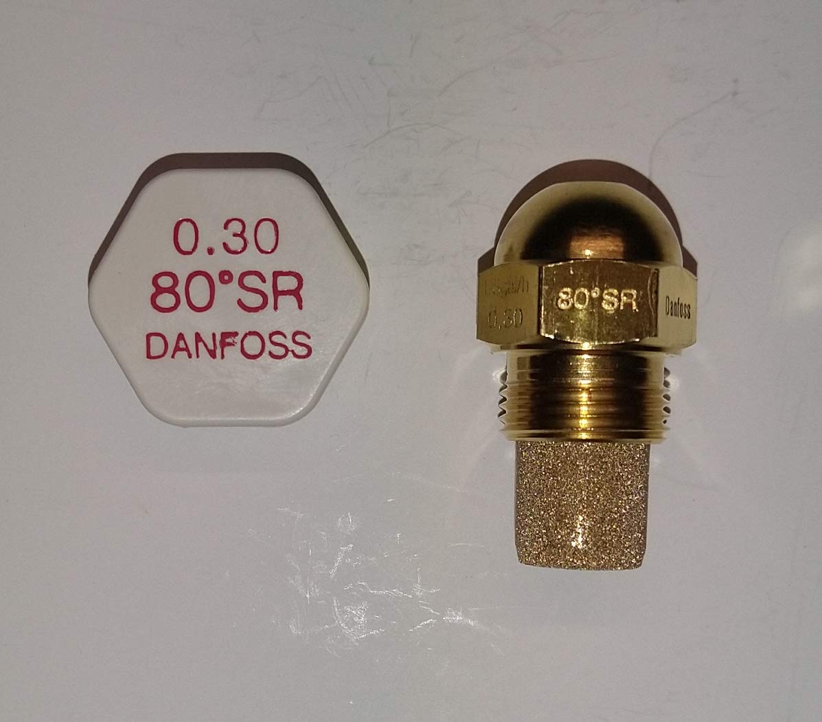 Danfoss Rundkopf Düse 0.30 gph. 80 Grad SR Öldüse z.B. für Weishaupt Purflam Danfoss Rundkopf Düse 0.30 gph. 80 Grad SR Öldüse z.B. für Weishaupt Purflam von Danfoss