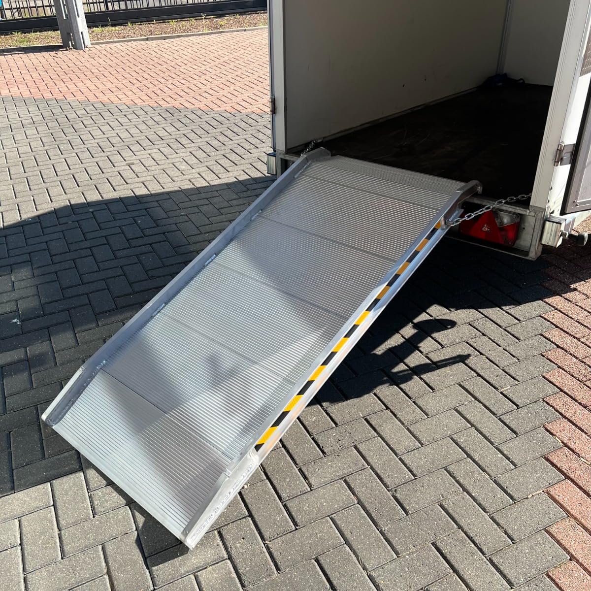 Datona Auffahrrampe für Transporter - 180 cm Datona Auffahrrampe für Transporter - 180 cm von Datona