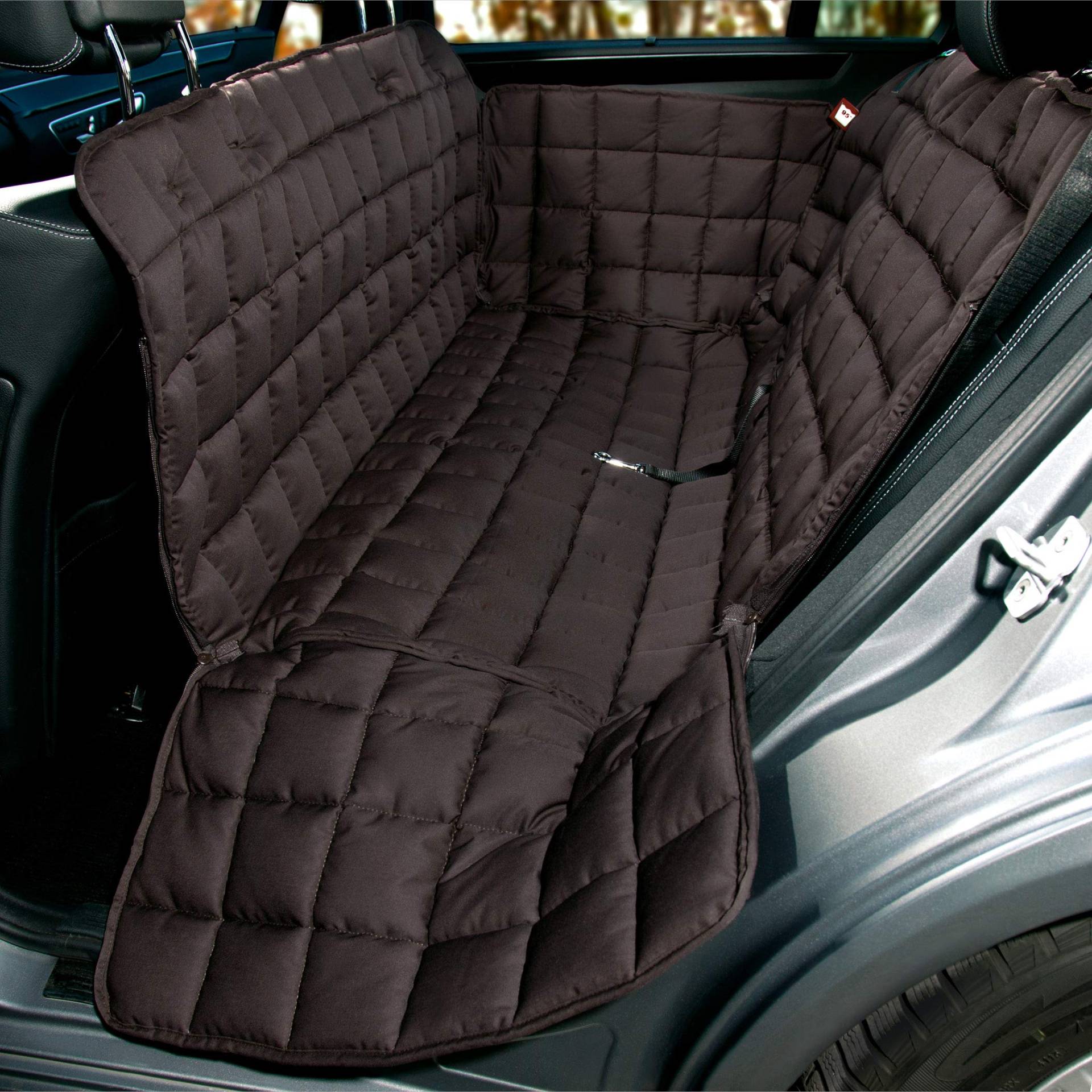 Doctor Bark Hunde 3-Sitz-Autoschondecke für die Rücksitzbank, All-Side Schutz mit Reißverschluss für alle PKWs und SUVs, L in Braun Doctor Bark Hunde 3-Sitz-Autoschondecke für die Rücksitzbank, All-Side Schutz mit Reißverschluss für alle PKWs und SUVs, L in Braun von Doctor Bark