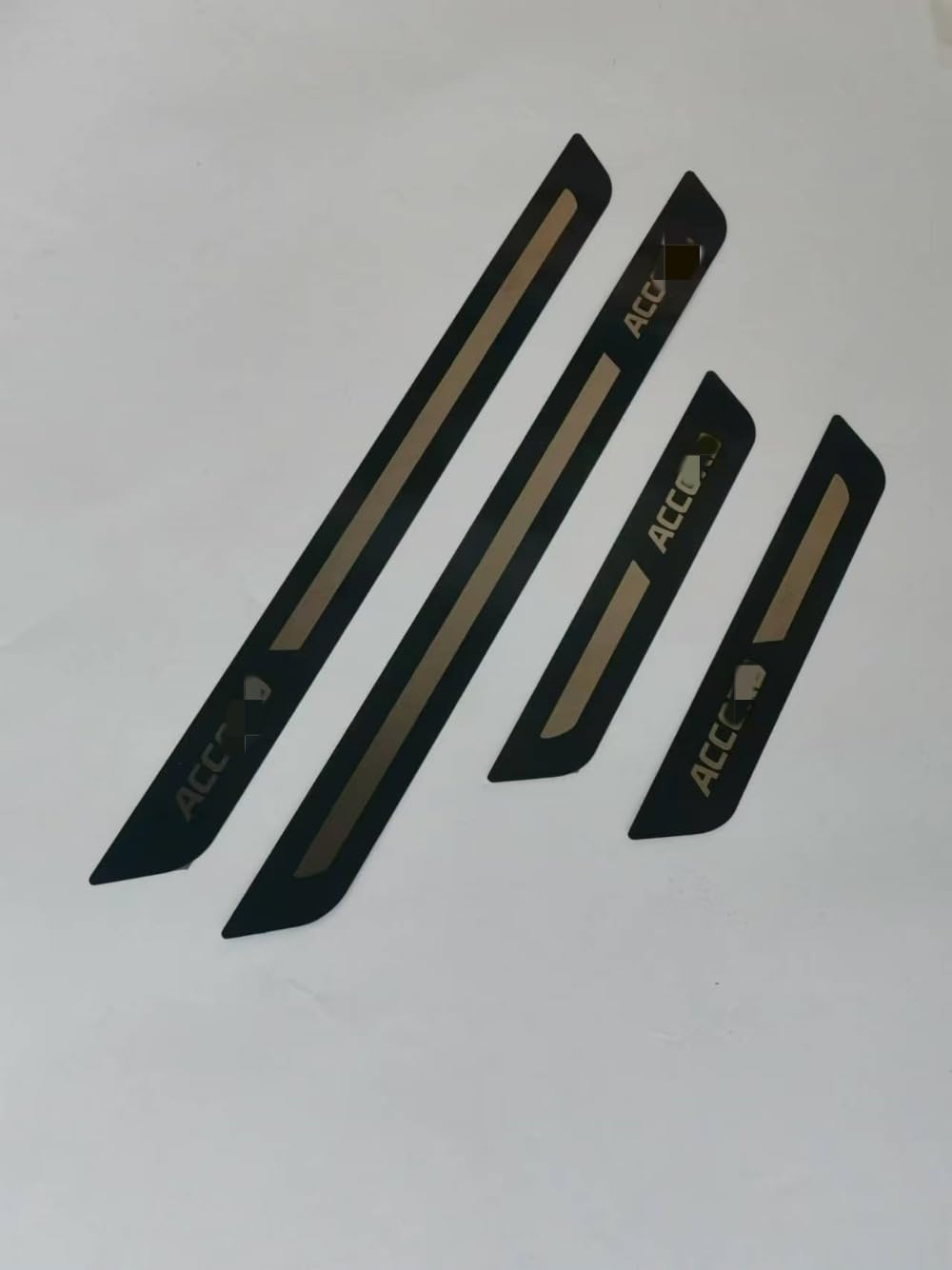ENFILY 4 Stück Edelstahl Auto Einstiegsleisten Schutz Zubehör für Accord Threshold Anti-Verschleiß Zierstreifen Scuff Guard Pedal Abdeckung (Pearl Black) von ENFILY