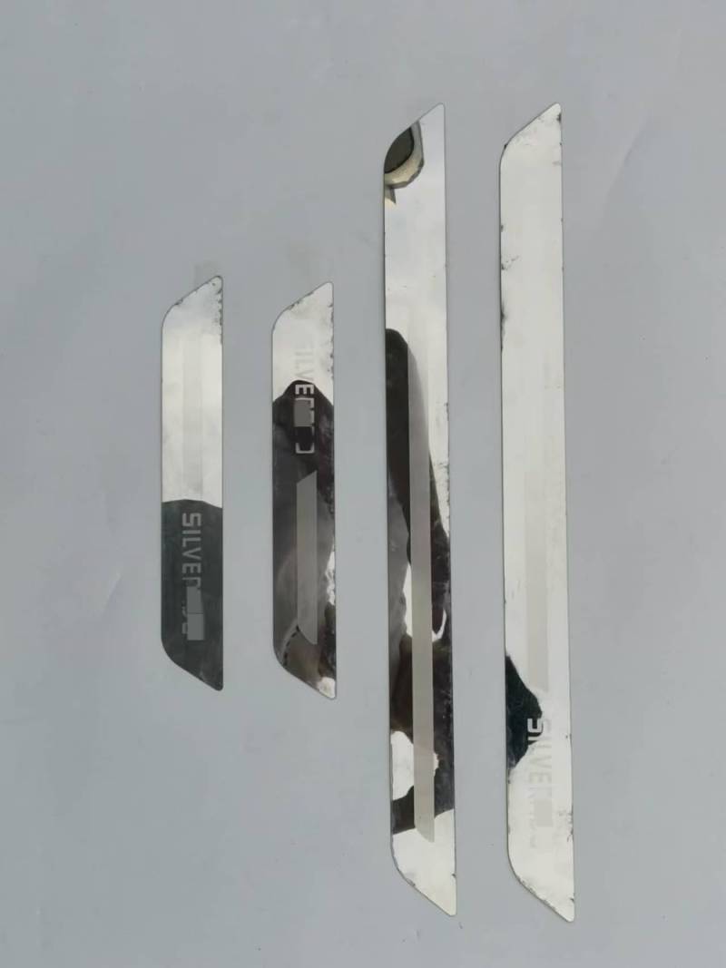 ENFILY 4 Stück Edelstahl Auto Einstiegsleisten Schutz Zubehör für Silverado Schwellen-Anti-Verschleiß-Dekorstreifen Abriebschutz Pedalabdeckung von ENFILY