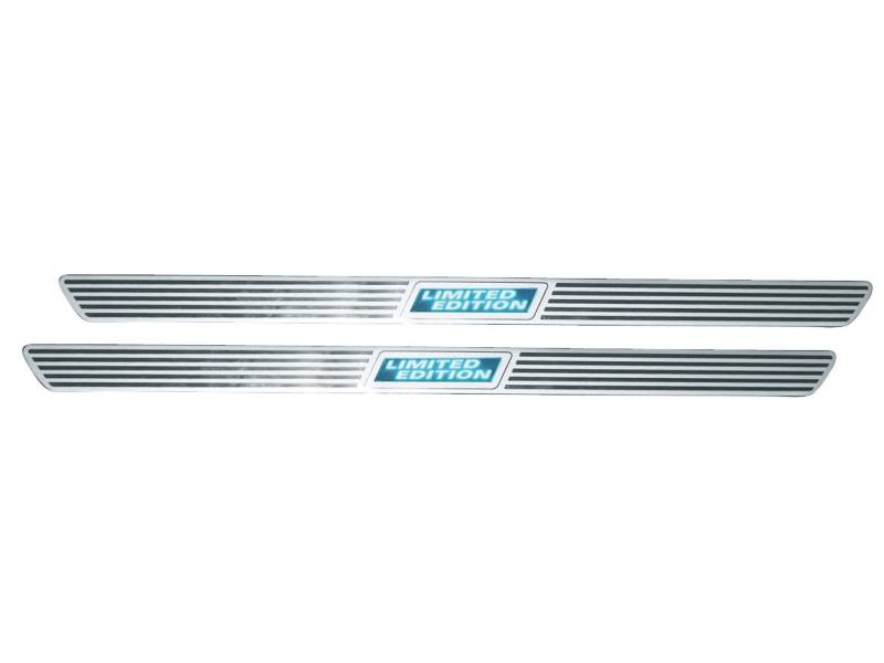 Eufab 30205 Einstiegsleiste, Alu, silber mit blau beleuchtetem Schriftzug Limited Edition von EUFAB