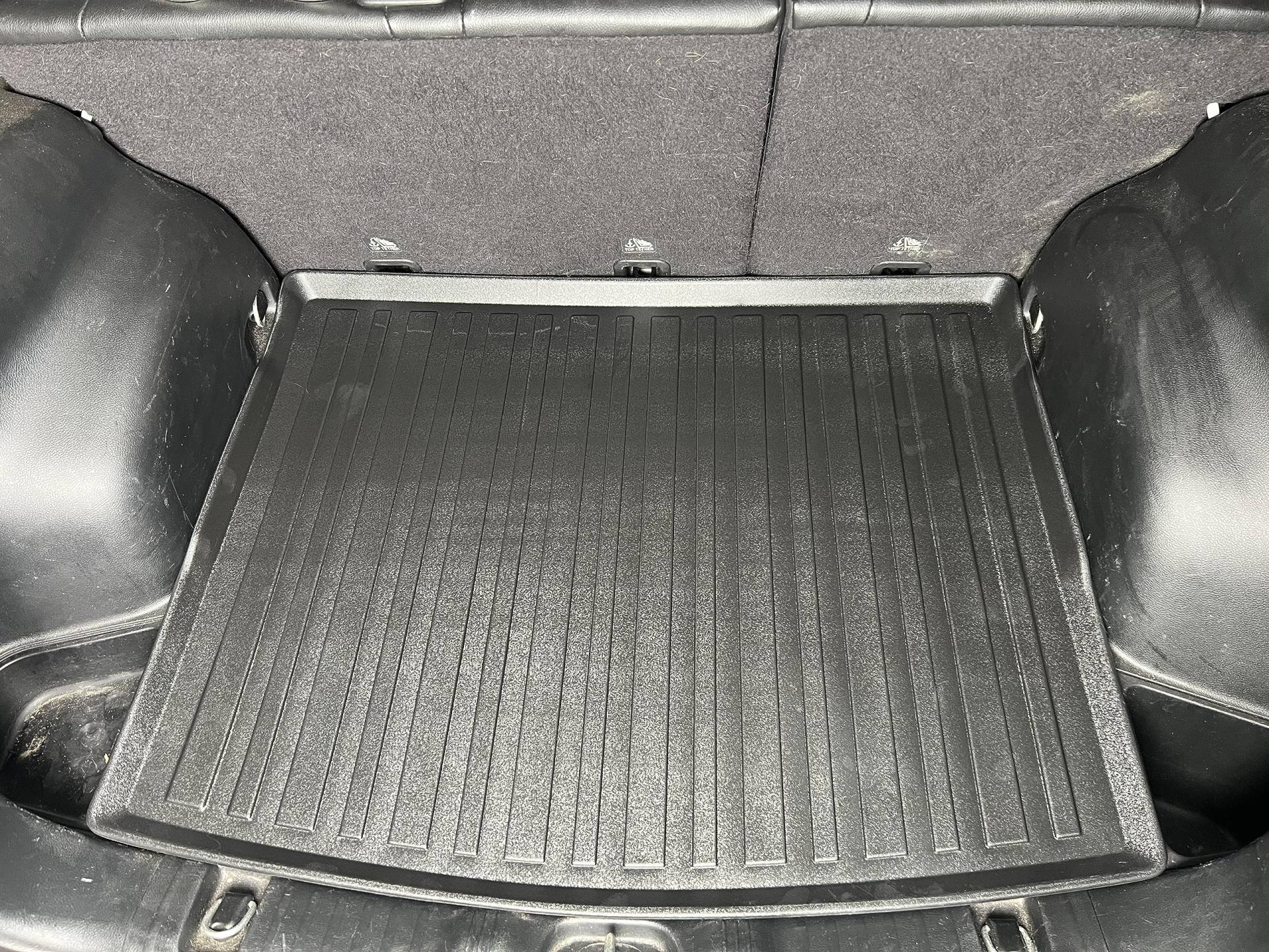Premium Cargo Liner für Jeep Compass Latitude Limited 2018–2023 – 100% Schutz – passgenau – Kofferraummatte für alle Jahreszeiten – 3D-förmige, lasergemessene Kofferraumwannen für Jeep Compass Premium Cargo Liner für Jeep Compass Latitude Limited 2018–2023 – 100% Schutz – passgenau – Kofferraummatte für alle Jahreszeiten – 3D-förmige, lasergemessene Kofferraumwannen für Jeep Compass von EcoLiner USA