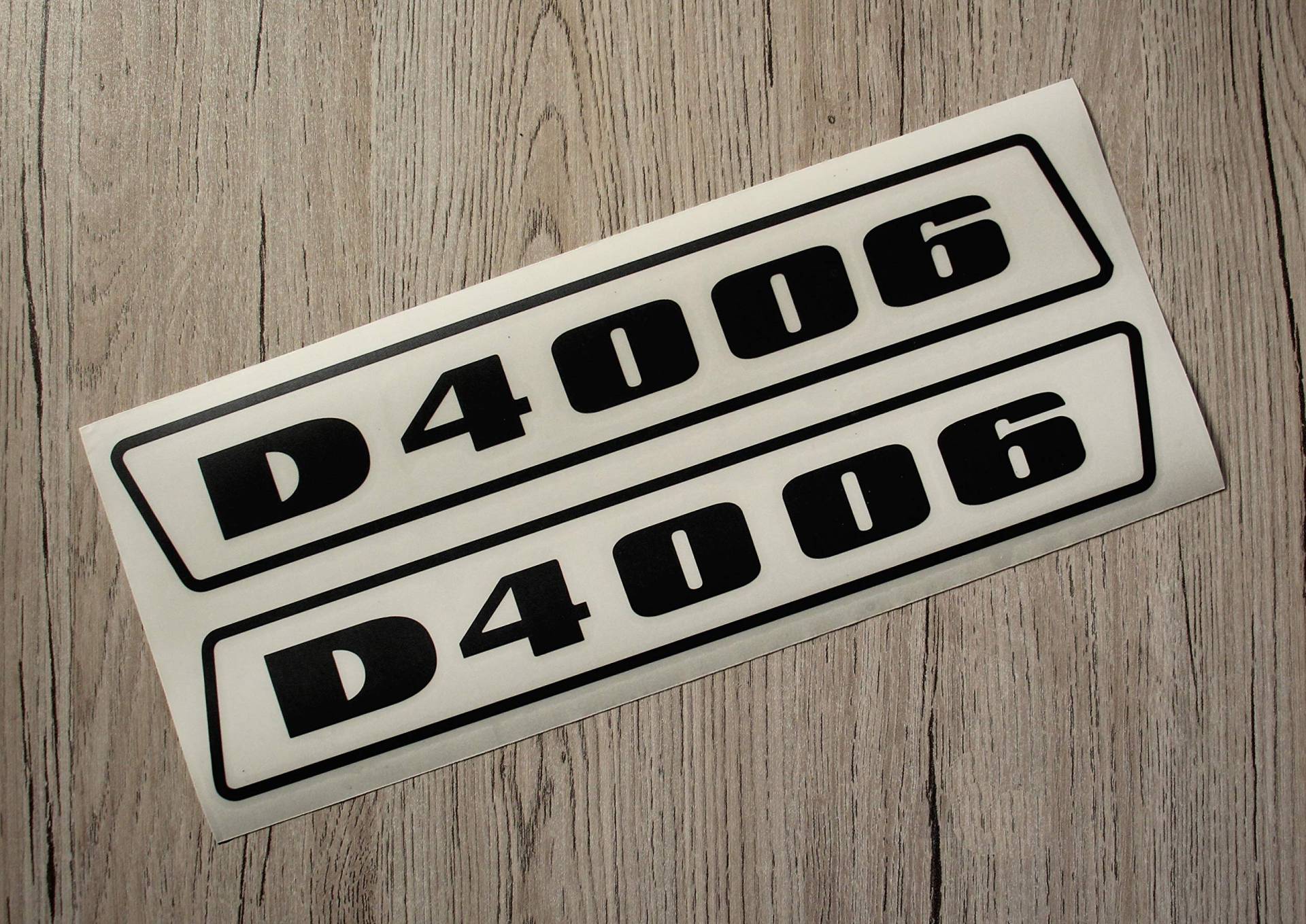 Deutz Aufkleber für Traktor D4006 Logo Emblem Sticker Label schwarz (bis 1974) von Eil Bulldog Versand