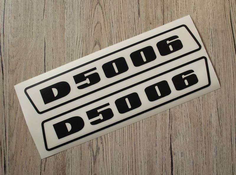 Deutz Aufkleber für Traktor D5006 Logo Emblem Sticker Label schwarz (bis 1974) von Eil Bulldog Versand