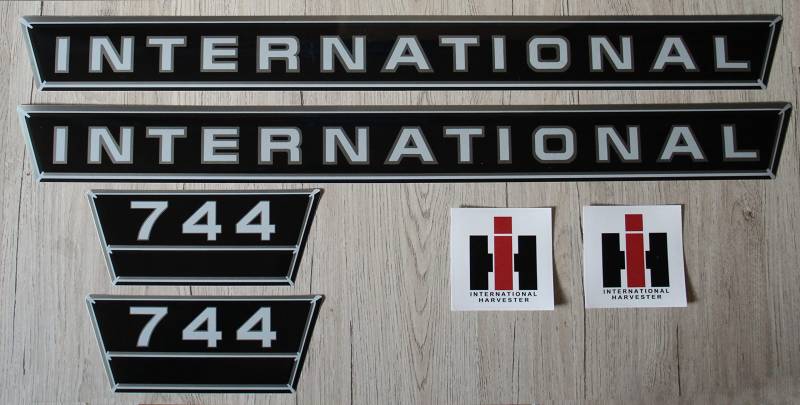 IHC/Mc Cormick Aufkleber international 744 Silber Logo Emblem Sticker Label Set groß von Eil Bulldog Versand