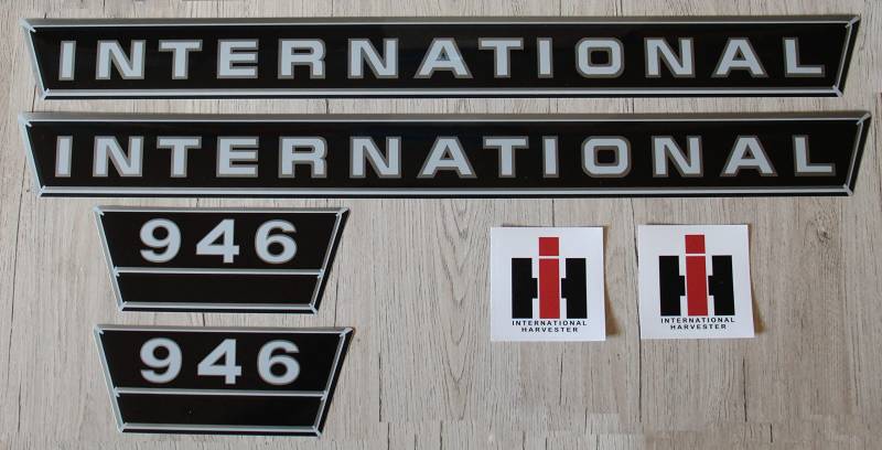 IHC/Mc Cormick Aufkleber international 946 Silber Logo Emblem Sticker Label Set groß von Eil Bulldog Versand