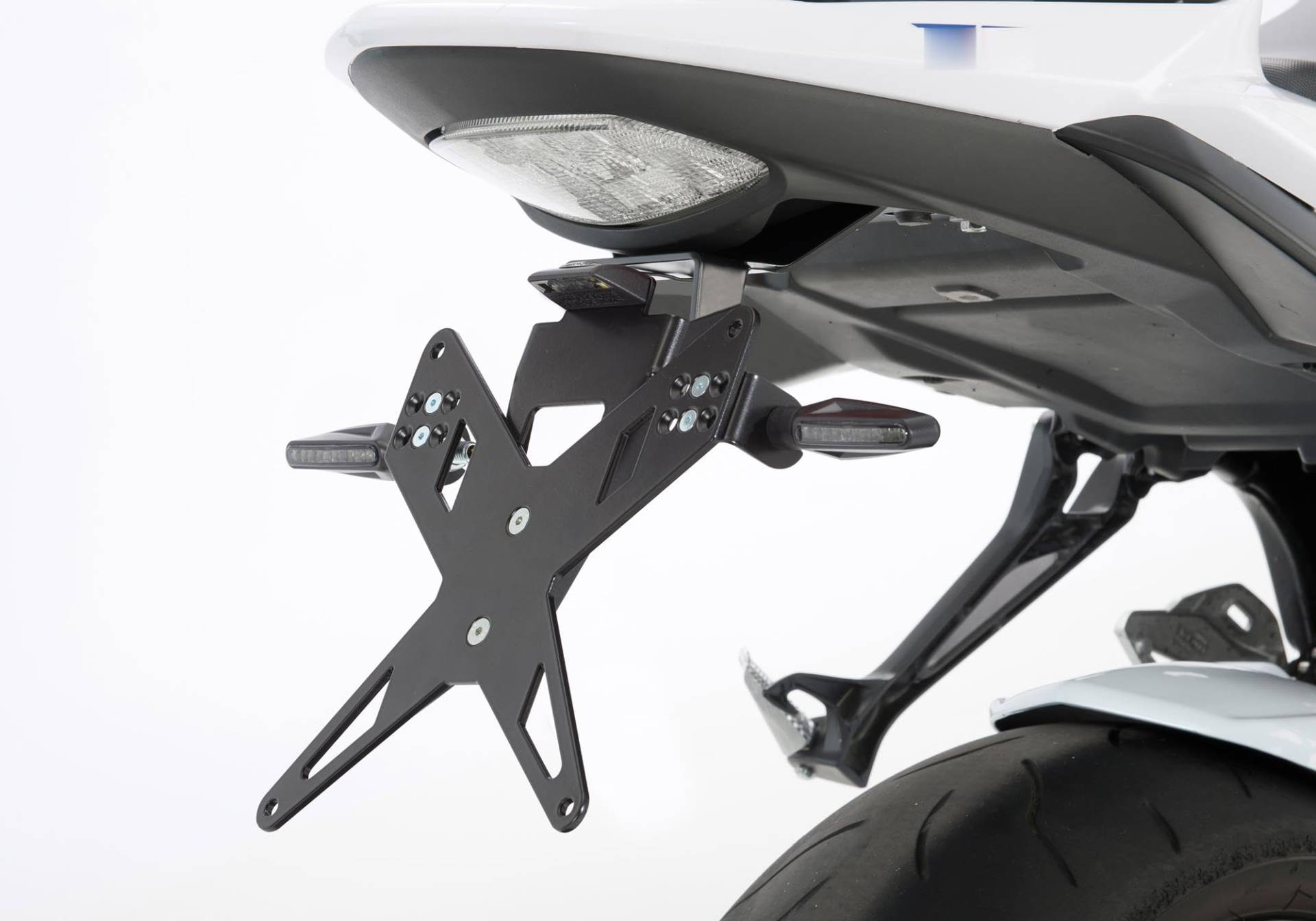 PROTECH X-Shape Kennzeichenhalter kompatibel mit Suzuki GSR 750 2011-2016 C5 PROTECH X-Shape Kennzeichenhalter kompatibel mit Suzuki GSR 750 2011-2016 C5 von FECHTER DRIVE Motorsport GmbH
