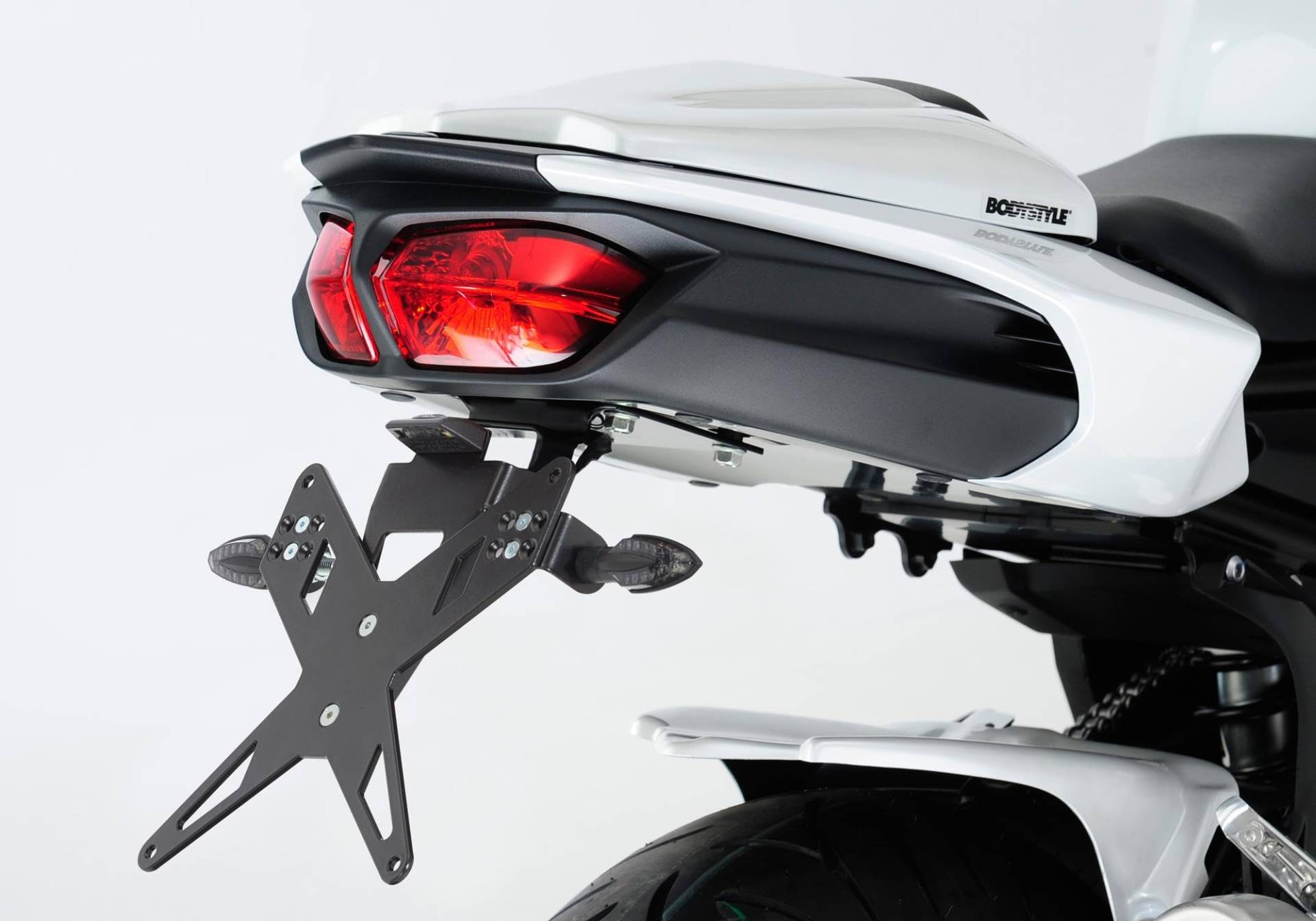 PROTECH X-Shape Kennzeichenhalter kompatibel mit Yamaha FZ1 2006-2015 RN16 PROTECH X-Shape Kennzeichenhalter kompatibel mit Yamaha FZ1 2006-2015 RN16 von FECHTER DRIVE Motorsport GmbH
