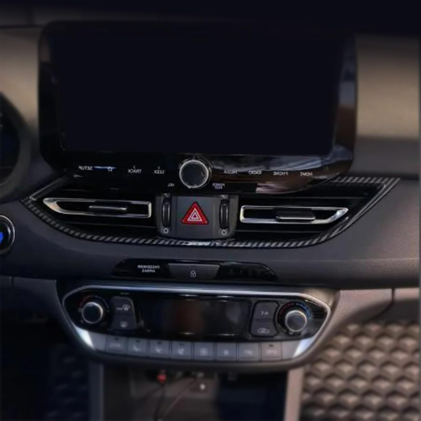 FUEISOF für Hyundai i30 2017-2024 Armaturenbrett Gitter Lüftung Abdeckung Rahmen Auto-Innenraum ABS Kohlefaser Schwarz FUEISOF für Hyundai i30 2017-2024 Armaturenbrett Gitter Lüftung Abdeckung Rahmen Auto-Innenraum ABS Kohlefaser Schwarz von FUEISOF