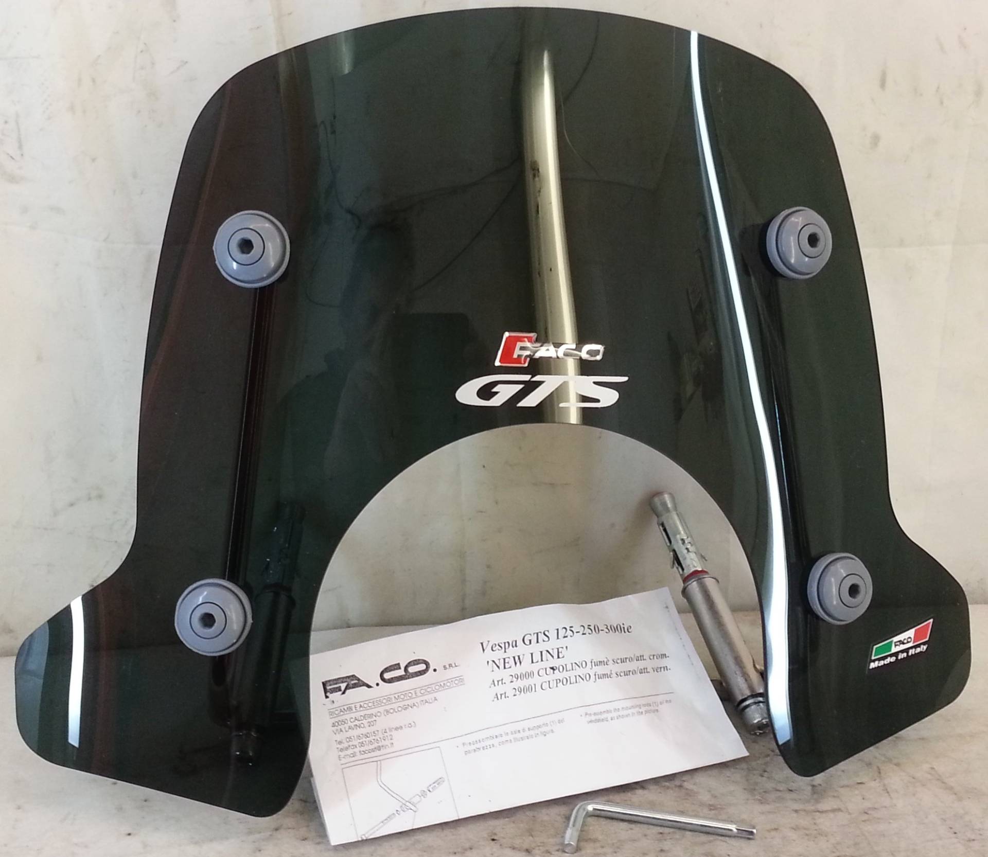 Faco Windschild getönt Piaggio Vespa GTS 'New Line' Art. 29000 Faco Windschild getönt Piaggio Vespa GTS 'New Line' Art. 29000 von WEISI