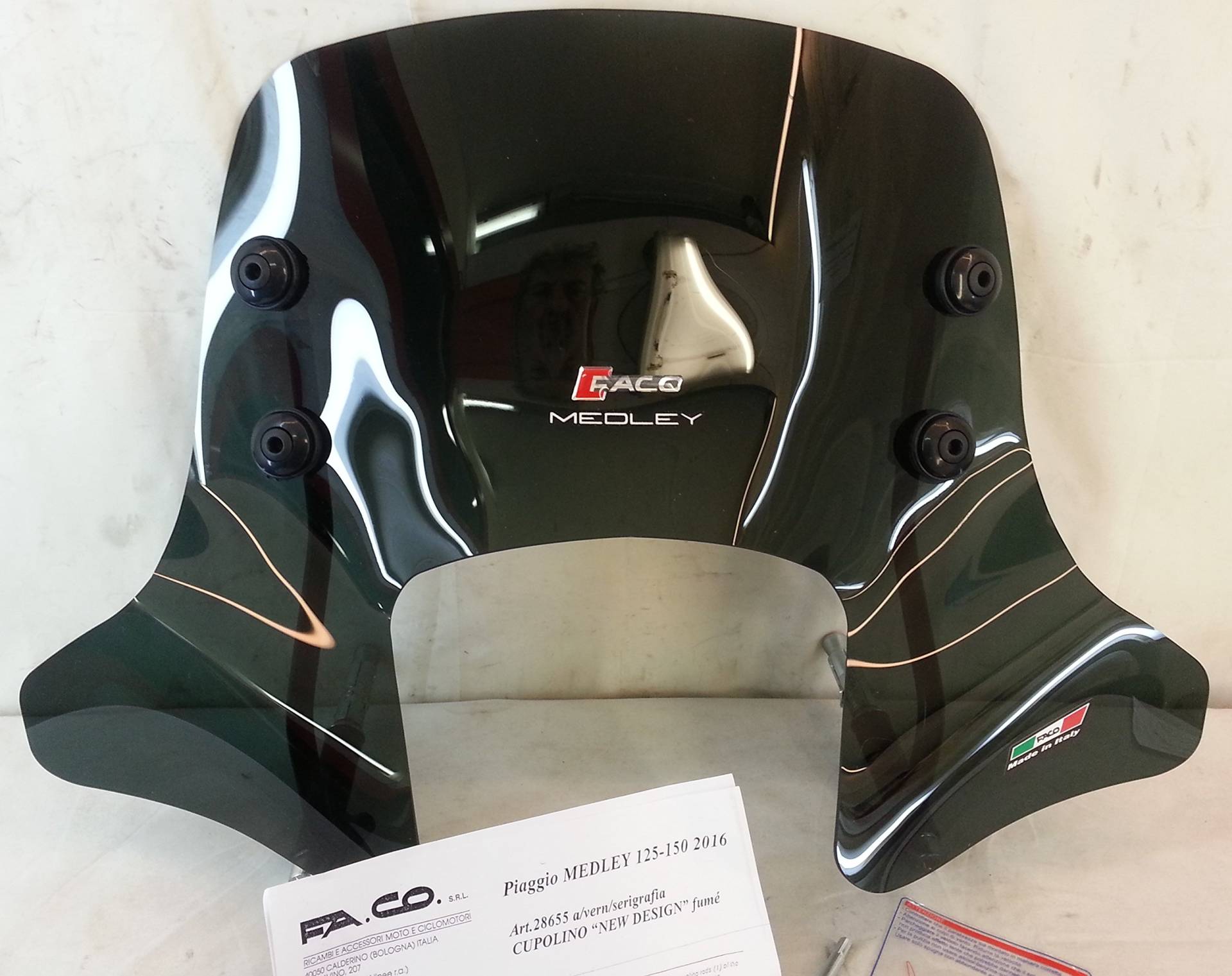 Medley 125-150 2016 Cupolino fumé Schwarz Medley 125-150 2016 Cupolino fumé Schwarz von FACO