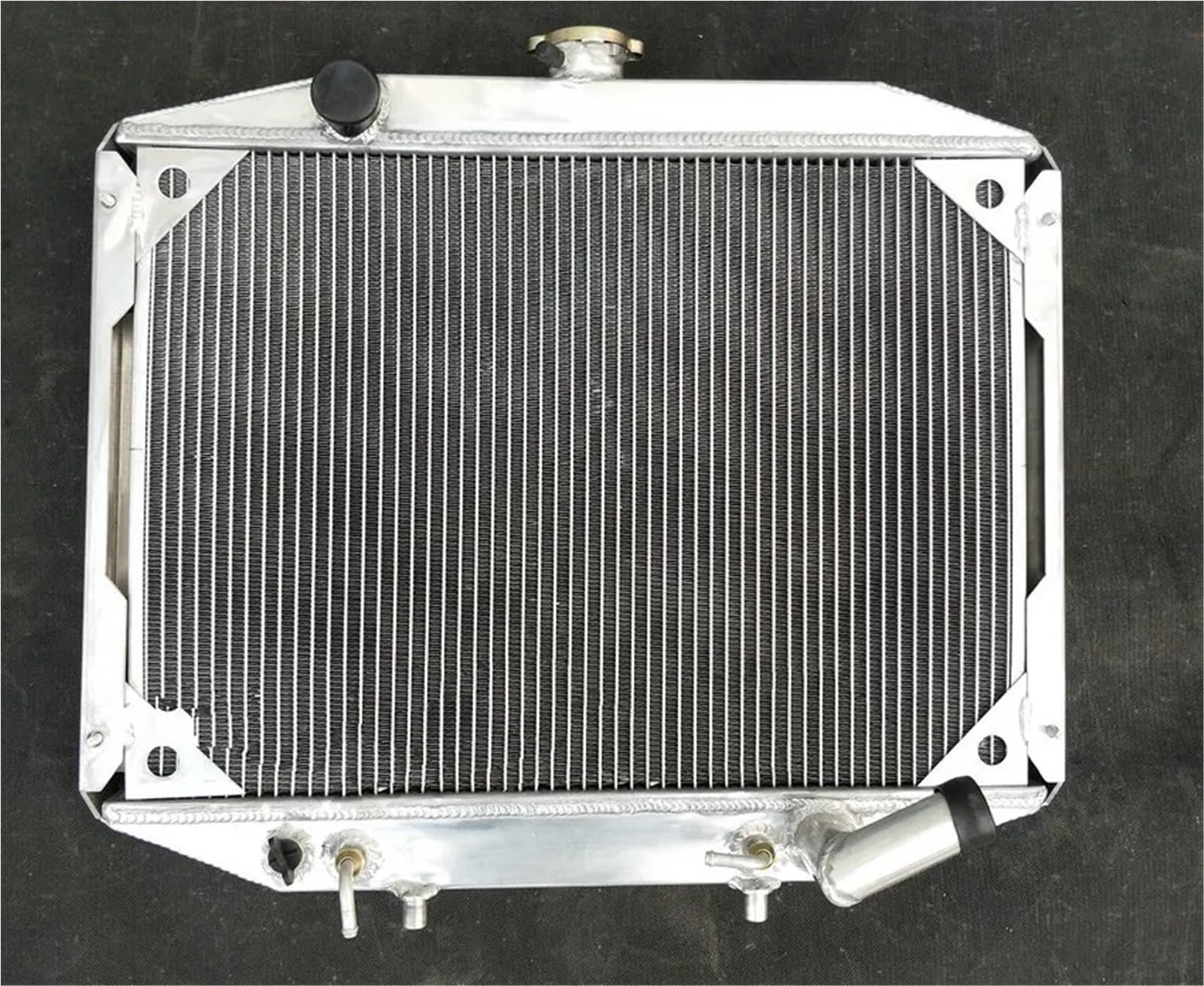 Kühler 2-reihiger Aluminiumkühler für Mitsubishi Delica Express L300 Starwagon 1986–2007 2006 2005 2004 Kühlerband Kühler 2-reihiger Aluminiumkühler für Mitsubishi Delica Express L300 Starwagon 1986–2007 2006 2005 2004 Kühlerband von GAYCLG
