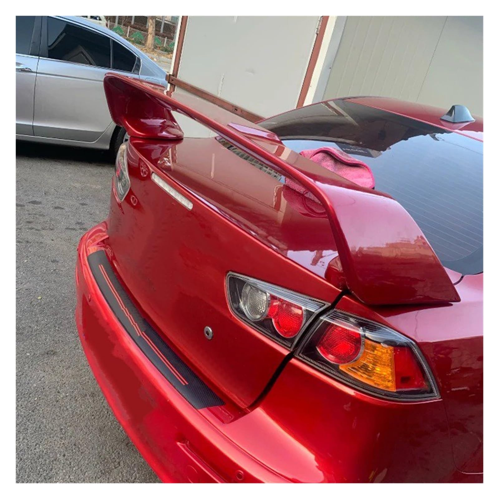 Dachspoiler Für Lancer Für EVO 2008-2015 Auto Schwanz Flügel Dekoration Hinten Stamm Spoiler Flügel Heckflügel Spoiler(Red) von GBGWRMRYX
