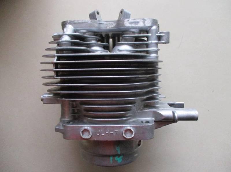 Zylinderrohr Zylinderrohr Zylinderkopf Zylinderblock Kompatibel mit GX630 GX690 Motorteilen 12120-Z6L-010 12120-ZEA-000 von GHJtRs
