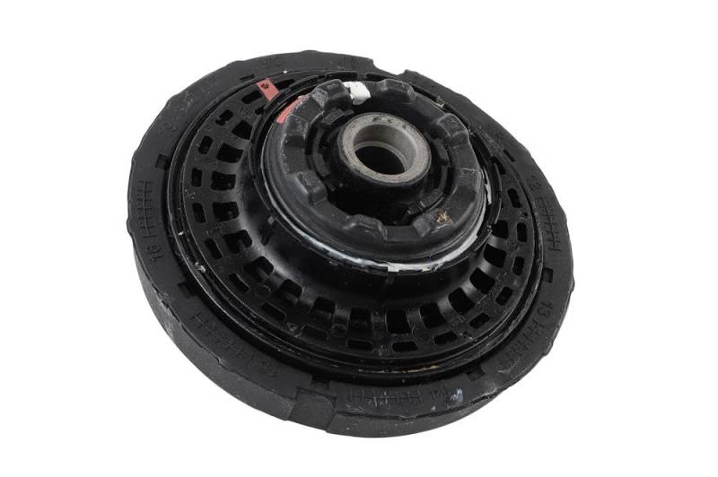 GM Parts 23129249 Federbeinhalterung Isolator von GM GENUINE PARTS