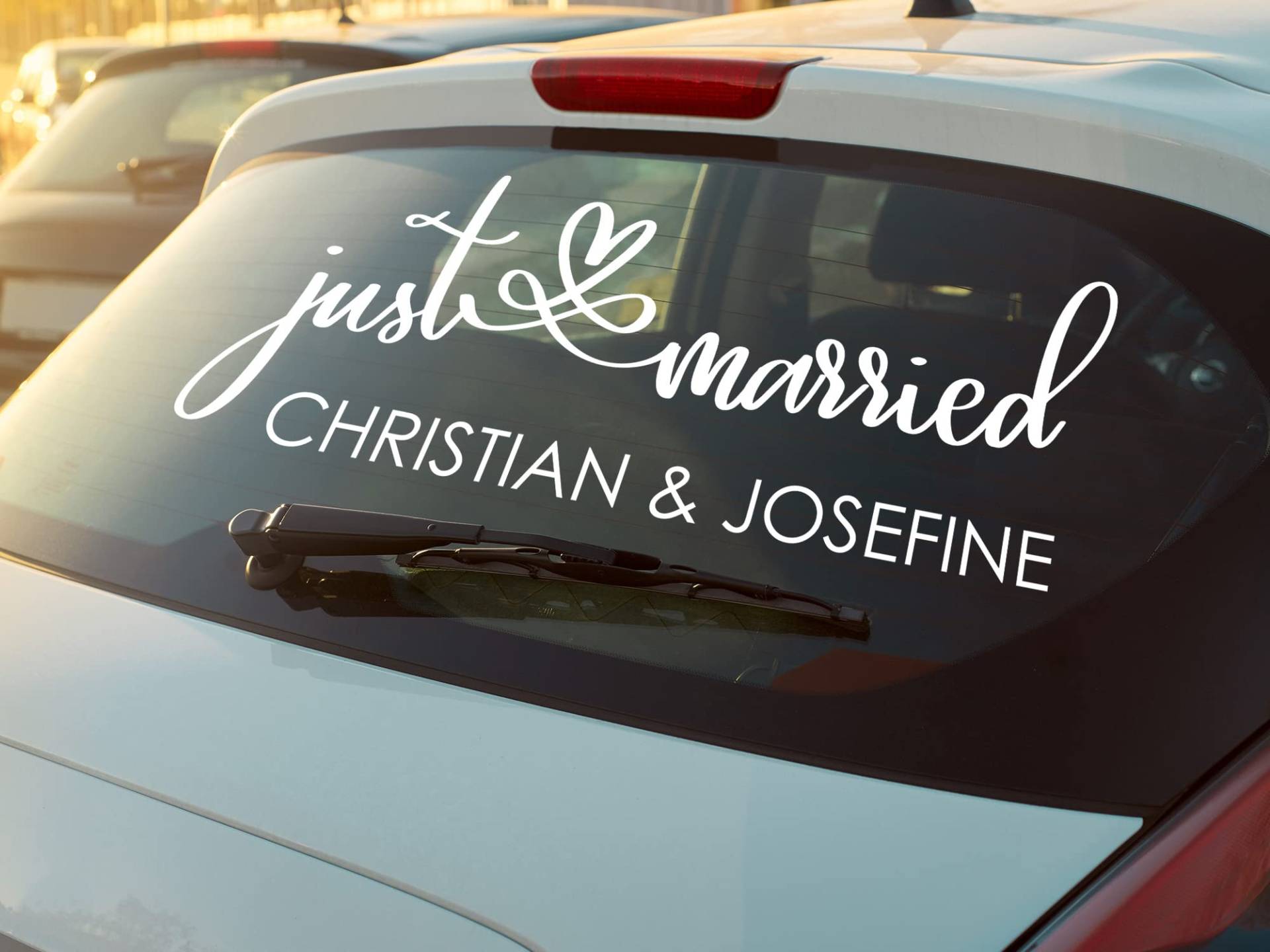 GRAZDesign Autoaufkleber Hochzeit personalisiert mit Namen, Auto-Aufkleber Just Married, weiß (Just Married mit Herzchen) von GRAZDesign