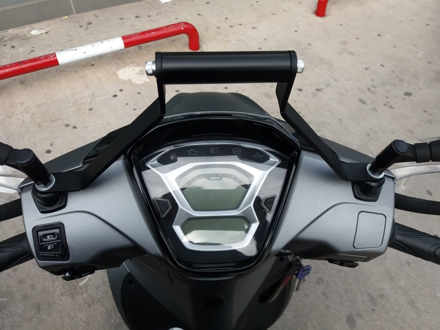 Cockpit-GPS-Halterung für Kymco People-S 150i / 200i 2018-2021 Cockpit-GPS-Halterung für Kymco People-S 150i / 200i 2018-2021 von Generic