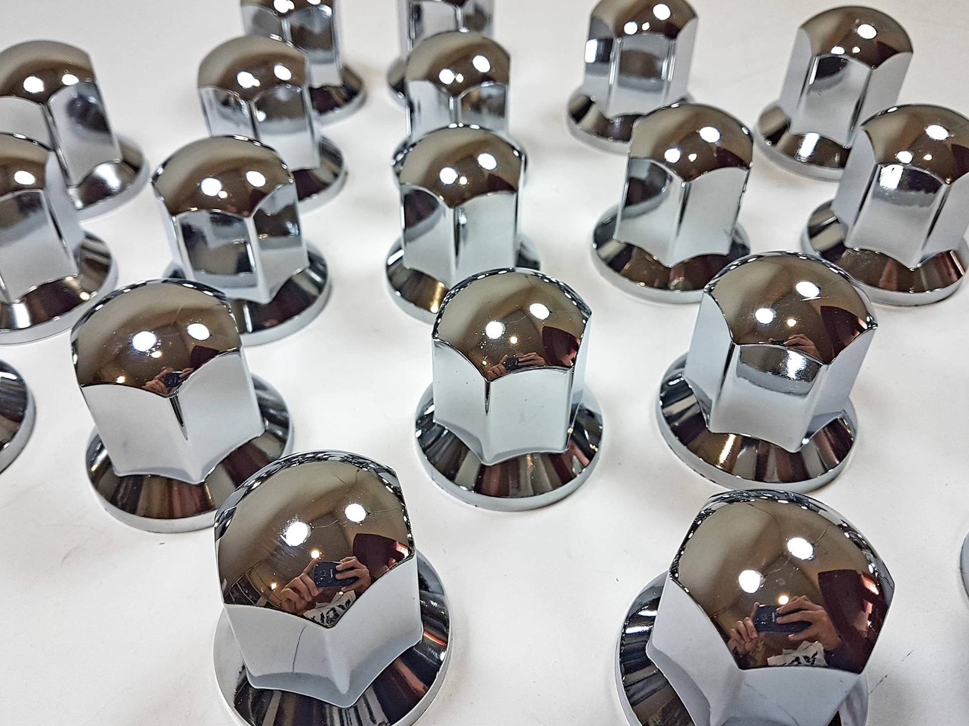 20 x Radmutterabdeckung Kunststoffkappen Chrom Lange 33mm LKW Kappen 20 x Radmutterabdeckung Kunststoffkappen Chrom Lange 33mm LKW Kappen von Generic
