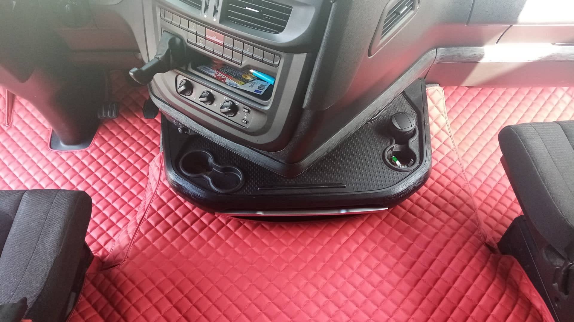 LKW-Fußmatten für Linkslenker, passend für Iveco S-Way rotes Eco-Leder von Generic