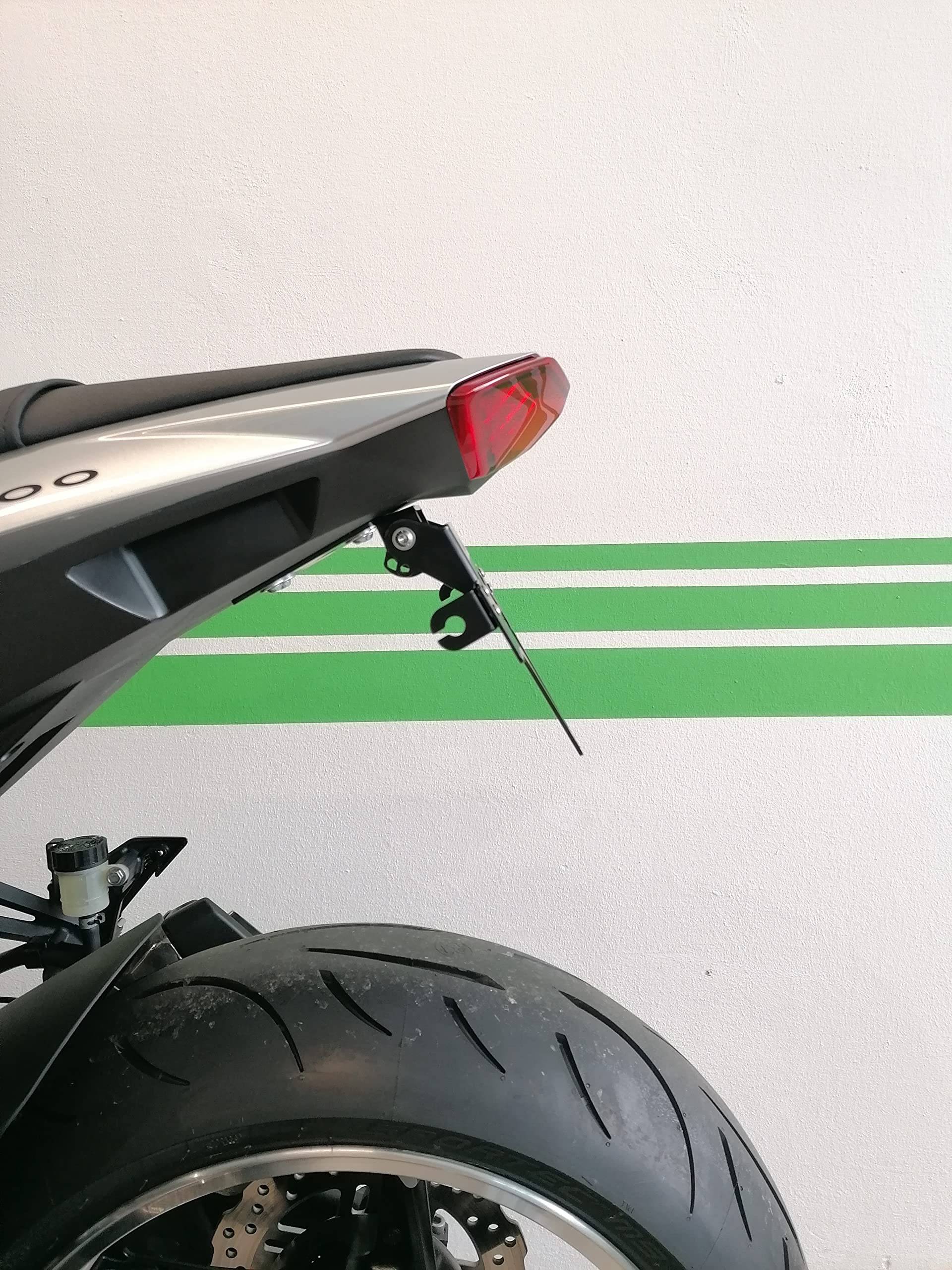 Kennzeichenhalter GroFaTec EVO für Kawasaki Z1000 Bj 10-13 TypD Kennzeichenträger z1000 Nummernschild Träger Halter kurzes Heck Heckumbau Porta Targa von Generisch