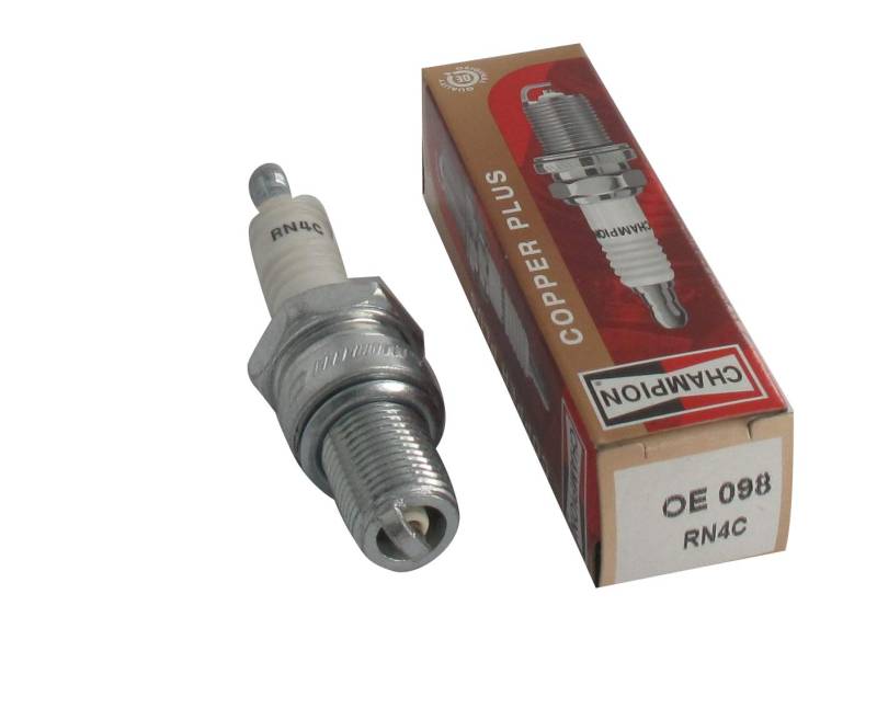 Champion – Zündkerze Champion RN4C – langlebig & zuverlässig – hochwertiges Ersatzteil – entspricht NGK BR7ES, TASHIMA 2209882, NIPPONDENSO W22ESRU von Greenstar