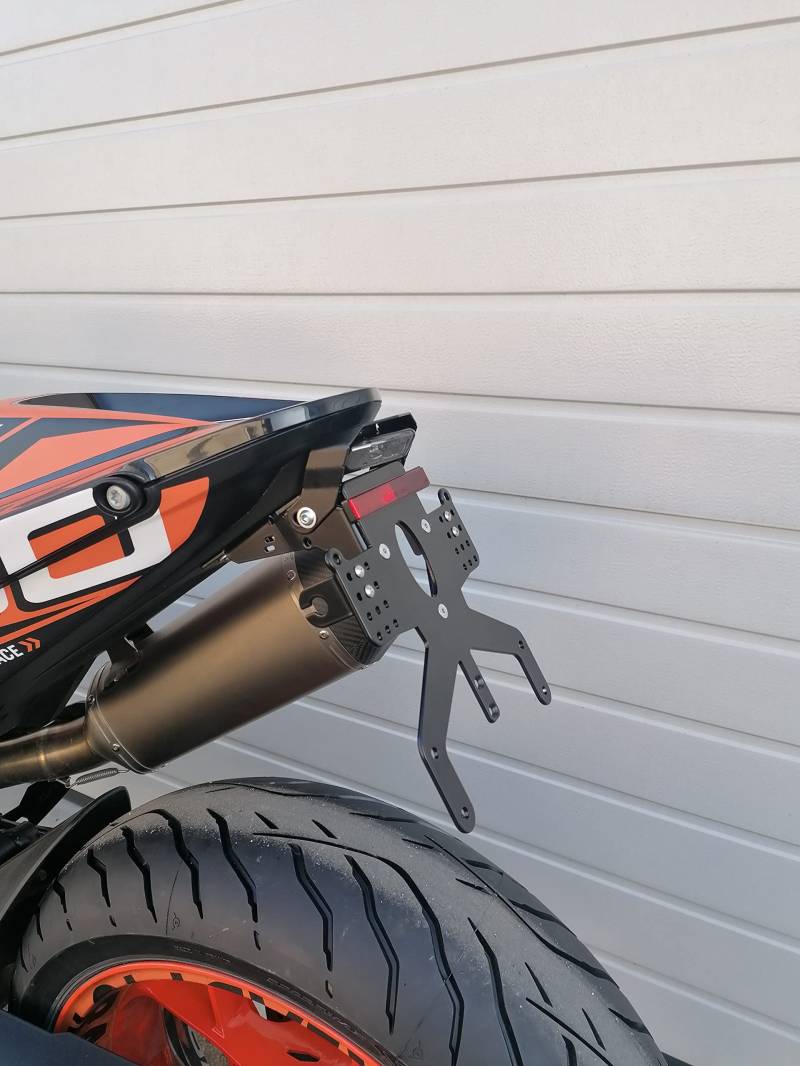 Kennzeichenhalter GroFaTec REVO Short für KTM 790 Duke 890 Duke R Kennzeichenträger Nummernschild Träger Halter kurzes Heck Heckumbau 790duke890 von GroFaTec