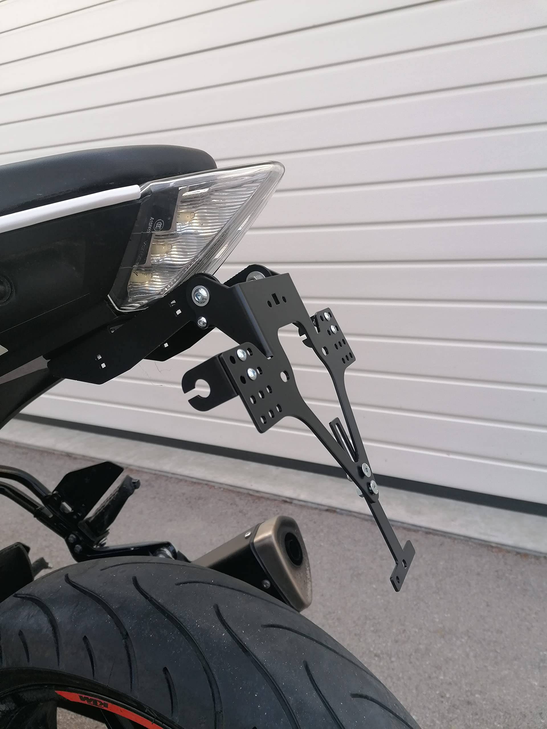 Kennzeichenhalter für KTM Duke 125/250 / 390 2017-2022 EVO GroFaTec Kennzeichenträger Nummernschild Träger Halter kurzes Heck Heckumbau Porta Targa KTM duke125 duke390 Kennzeichenhalter für KTM Duke 125/250 / 390 2017-2022 EVO GroFaTec Kennzeichenträger Nummernschild Träger Halter kurzes Heck Heckumbau Porta Targa KTM duke125 duke390 von GroFaTec