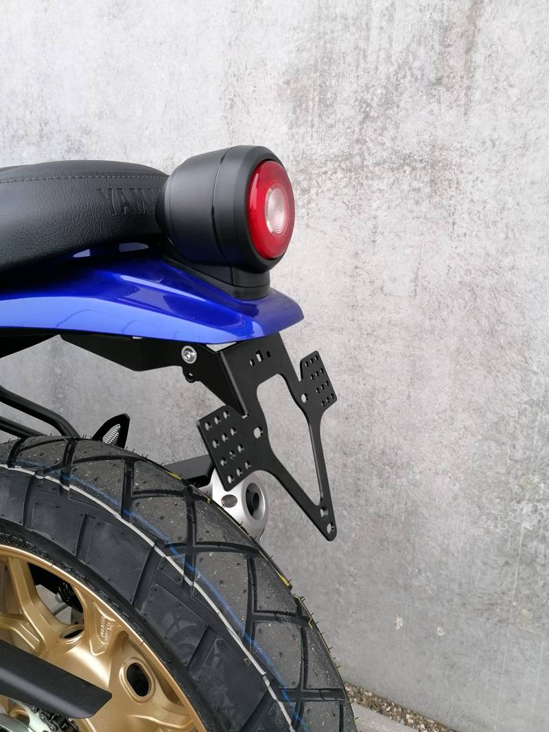 kurzer Kennzeichenhalter EVO für Yamaha XSR 125 ab 2021 GroFaTec Heckumbau Kennzeichenträger xsr125 Nummerschildträger kurz Retro 125XSR von GroFaTec