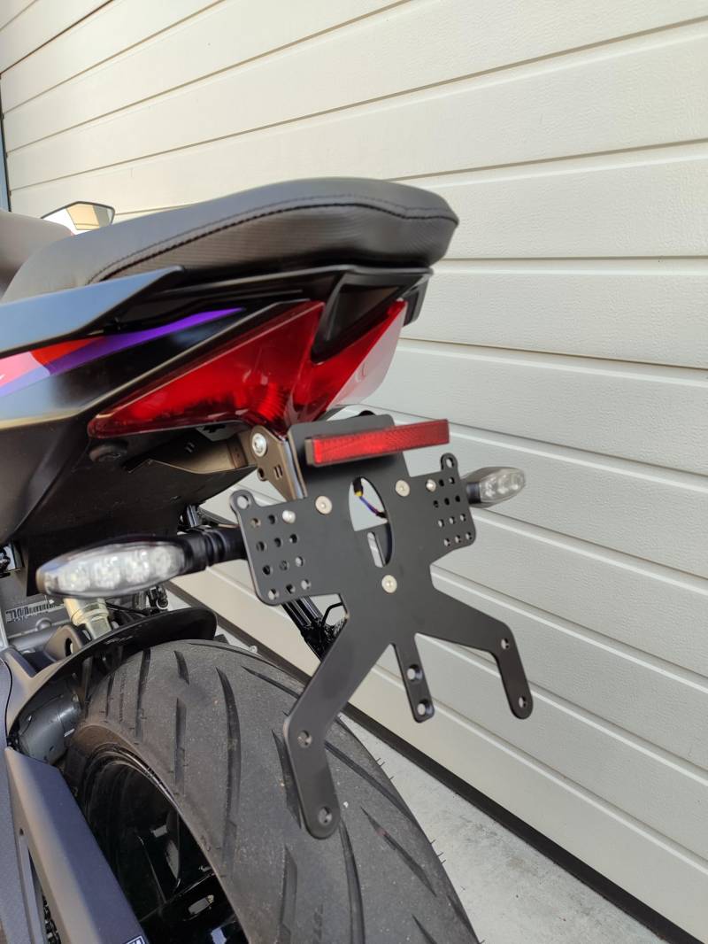 kurzer Kennzeichenhalter GroFaTec kompatibel mit Aprilia RS 457 2024 Kennzeichenträger REVO Short Tail Tidy rs457 Heckumbau kurzes Heck rs von GroFaTec