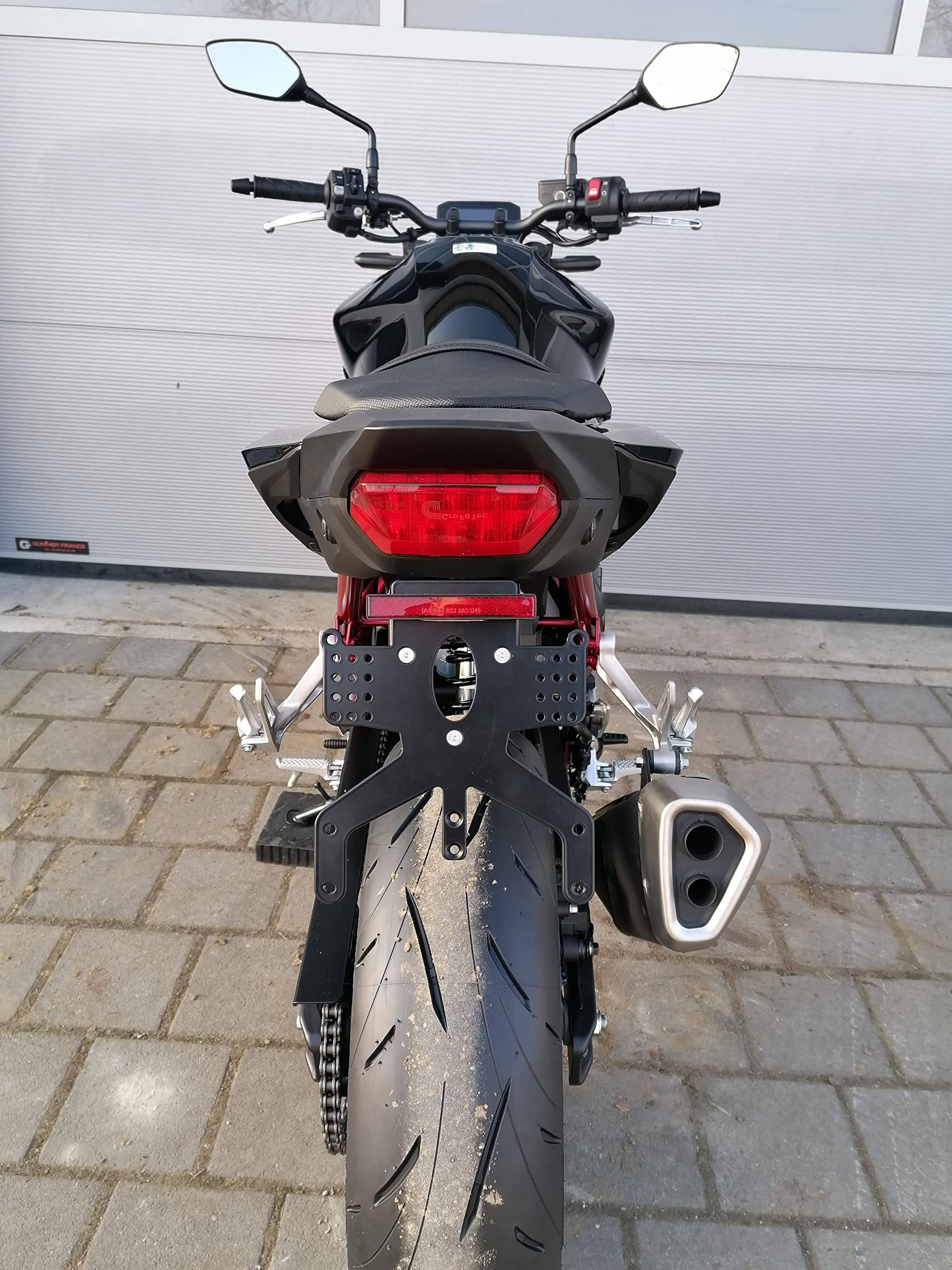 kurzer Kennzeichenhalter für Honda CB750 Hornet ab2023 Kennzeichenträger mit original Blinkeraufnahme GroFaTec REVO Short CB 750 Hornet Nummernschild Träger Halter kurzes Heck Heckumbau Porta Targa kurzer Kennzeichenhalter für Honda CB750 Hornet ab2023 Kennzeichenträger mit original Blinkeraufnahme GroFaTec REVO Short CB 750 Hornet Nummernschild Träger Halter kurzes Heck Heckumbau Porta Targa von GroFaTec