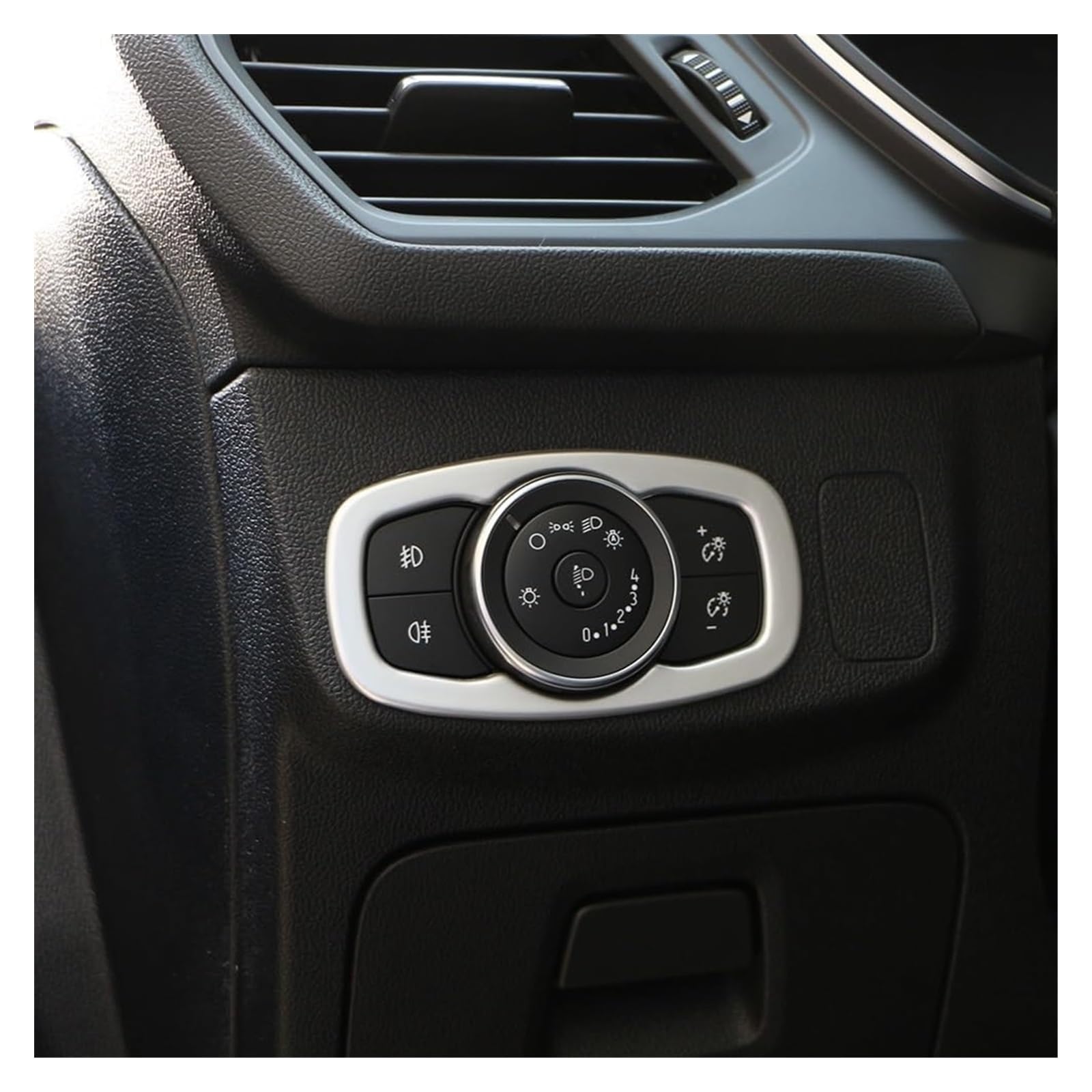 Interieur Dekor Für Focus 2019 Auto Styling Auto Scheinwerfer Schalter Rahmen Abdeckung Trim Kopf Lampe Knopf Aufkleber(Style 1 Silver) von HCKCLMBMZW