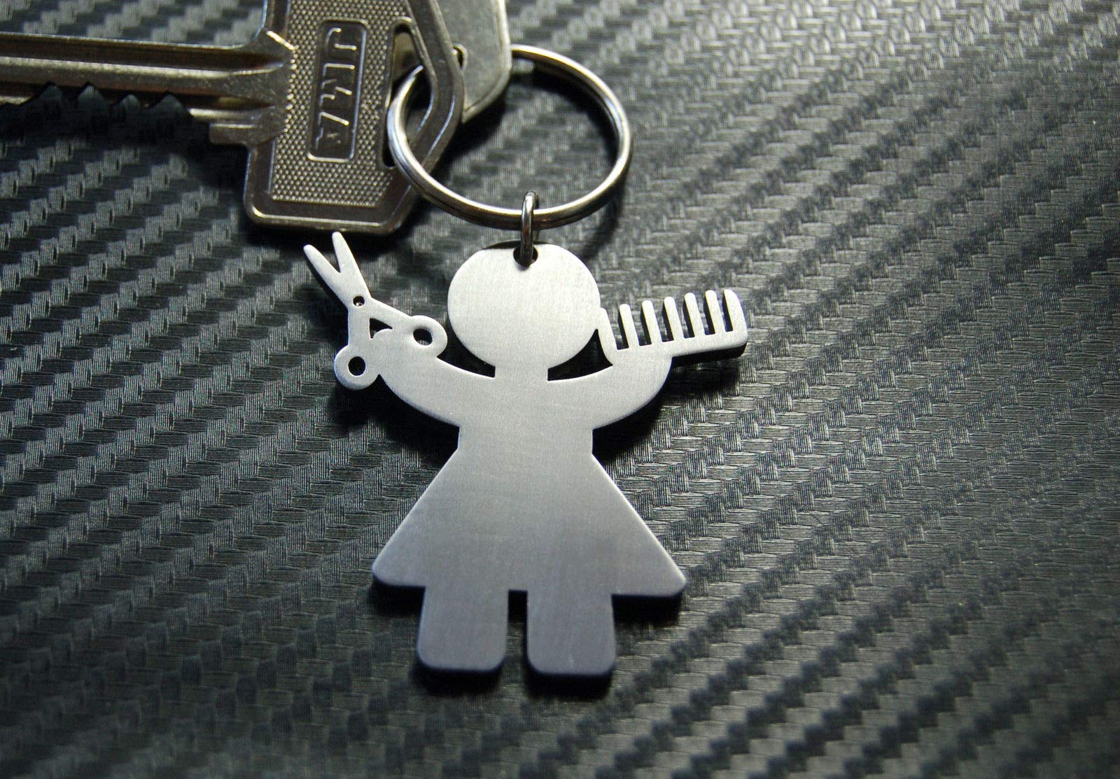 HMG Design Friseurin Gebürsteter Edelstahl Schlüsselanhänger mit Geschenkbeutel HMG Design Friseurin Gebürsteter Edelstahl Schlüsselanhänger mit Geschenkbeutel von HMG Design