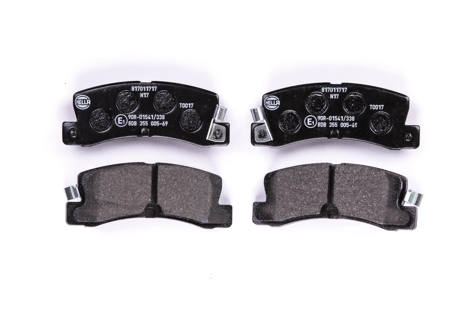 HELLA Bremsbeläge hinten - mit akustischer Verschleißwarnung - vier Bremsbeläge pro Set - T0017 - für u.a. HOLDEN / TOYOTA - 8DB 355 005-691 HELLA Bremsbeläge hinten - mit akustischer Verschleißwarnung - vier Bremsbeläge pro Set - T0017 - für u.a. HOLDEN / TOYOTA - 8DB 355 005-691 von Hella