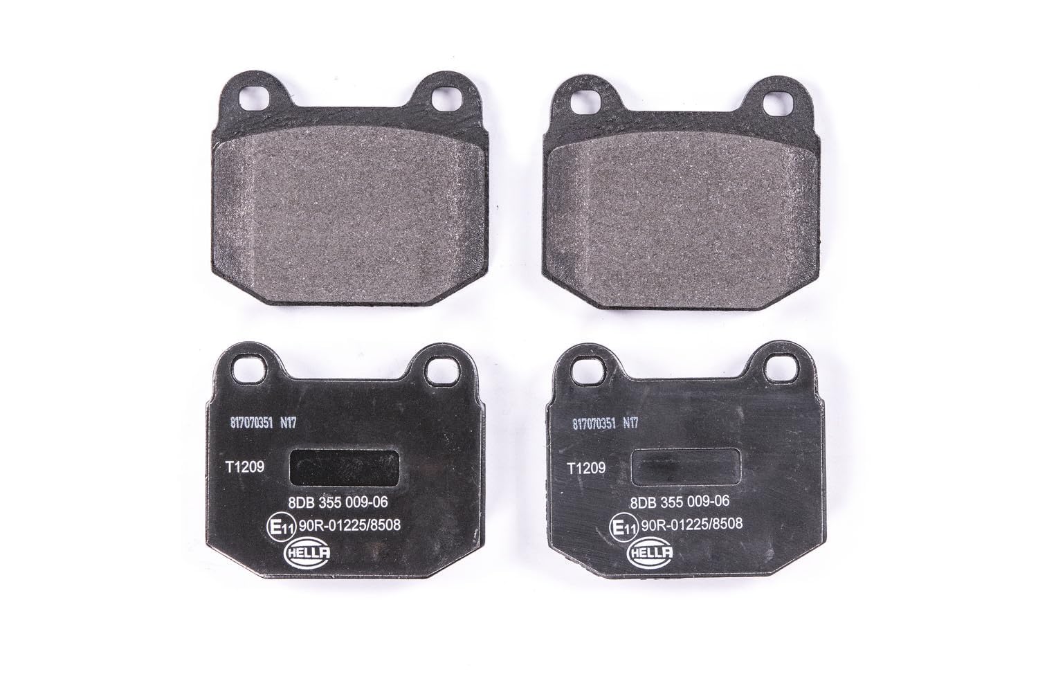 HELLA Bremsbeläge vorne - nicht für Verschleißwarnanzeiger vorbereitet - vier Bremsbeläge pro Set - T1209 - für u.a. LOTUS / OPEL / VAUXHALL - 8DB 355 009-061 HELLA Bremsbeläge vorne - nicht für Verschleißwarnanzeiger vorbereitet - vier Bremsbeläge pro Set - T1209 - für u.a. LOTUS / OPEL / VAUXHALL - 8DB 355 009-061 von Hella