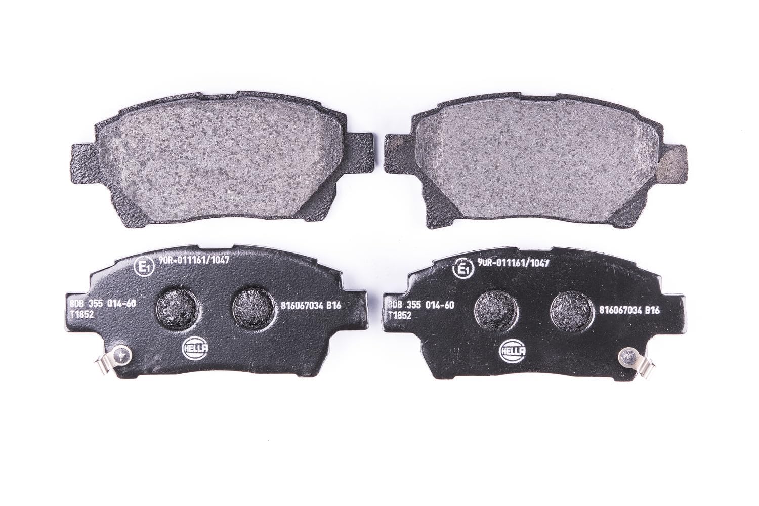 HELLA Bremsbeläge vorne - mit akustischer Verschleißwarnung - vier Bremsbeläge pro Set - T1852 - für u.a. ASTON MARTIN / SCION / TOYOTA - 8DB 355 014-601 HELLA Bremsbeläge vorne - mit akustischer Verschleißwarnung - vier Bremsbeläge pro Set - T1852 - für u.a. ASTON MARTIN / SCION / TOYOTA - 8DB 355 014-601 von Hella