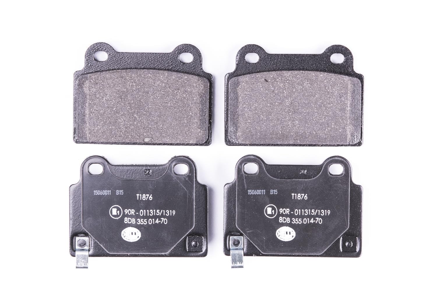 HELLA Bremsbeläge hinten - mit akustischer Verschleißwarnung - vier Bremsbeläge pro Set - T1876 - für u.a. MITSUBISHI - 8DB 355 014-701 HELLA Bremsbeläge hinten - mit akustischer Verschleißwarnung - vier Bremsbeläge pro Set - T1876 - für u.a. MITSUBISHI - 8DB 355 014-701 von Hella