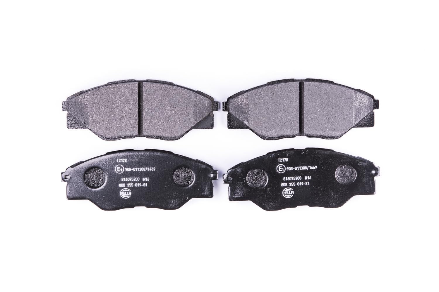 HELLA Bremsbeläge vorne - nicht für Verschleißwarnanzeiger vorbereitet - vier Bremsbeläge pro Set - T2178 - für u.a. TOYOTA - 8DB 355 019-811 HELLA Bremsbeläge vorne - nicht für Verschleißwarnanzeiger vorbereitet - vier Bremsbeläge pro Set - T2178 - für u.a. TOYOTA - 8DB 355 019-811 von Hella