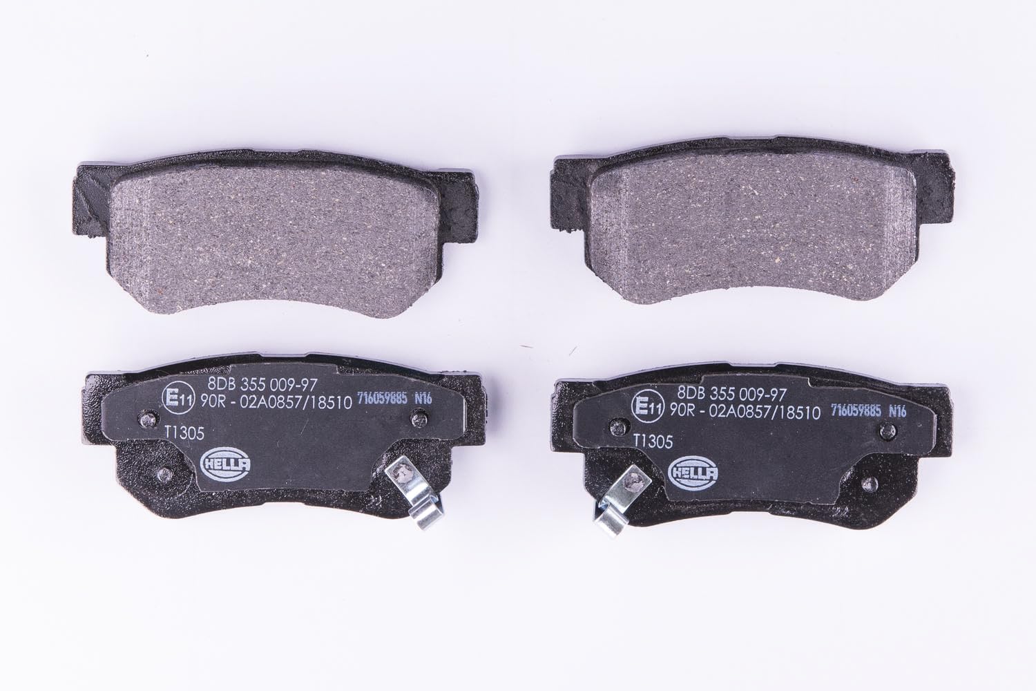 HELLA Bremsbeläge hinten - mit akustischer Verschleißwarnung - vier Bremsbeläge pro Set - T1305 - für u.a. HYUNDAI / KIA - 8DB 355 009-971 HELLA Bremsbeläge hinten - mit akustischer Verschleißwarnung - vier Bremsbeläge pro Set - T1305 - für u.a. HYUNDAI / KIA - 8DB 355 009-971 von Hella