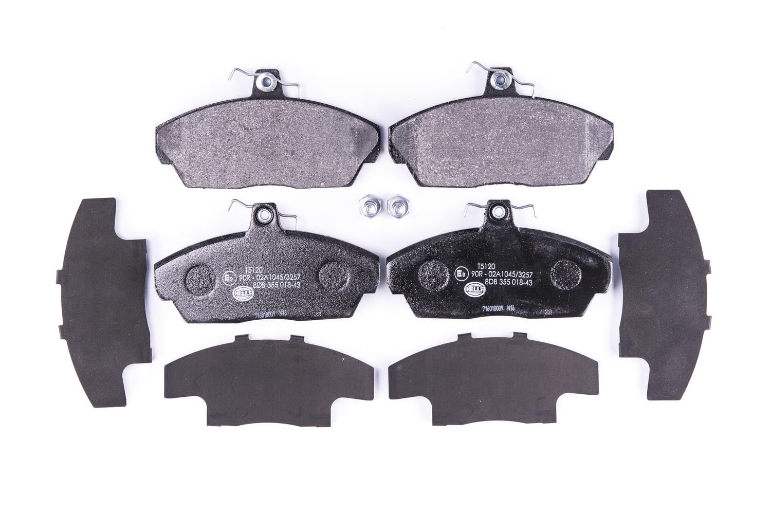 HELLA Bremsbeläge vorne - nicht für Verschleißwarnanzeiger vorbereitet - vier Bremsbeläge pro Set - T5120 - für u.a. LAND ROVER - 8DB 355 018-431 HELLA Bremsbeläge vorne - nicht für Verschleißwarnanzeiger vorbereitet - vier Bremsbeläge pro Set - T5120 - für u.a. LAND ROVER - 8DB 355 018-431 von Hella