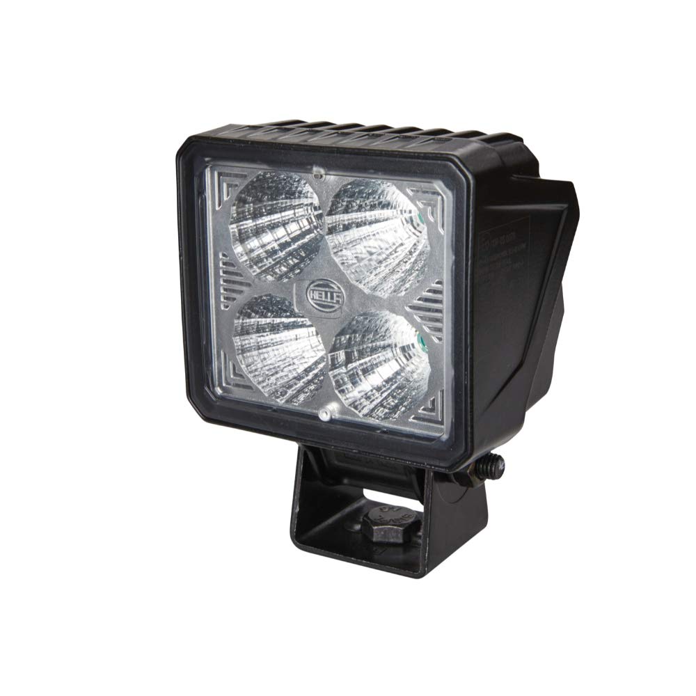HELLA LED Arbeitsscheinwerfer - Eco 18 - 12V / 24V - 1350lm - geschraubt/Anbau - schwenkbarer Montagebügel - weitreichende Ausleuchtung - Stecker: DEUTSCH Stecker - 1GA 996 479-031 HELLA LED Arbeitsscheinwerfer - Eco 18 - 12V / 24V - 1350lm - geschraubt/Anbau - schwenkbarer Montagebügel - weitreichende Ausleuchtung - Stecker: DEUTSCH Stecker - 1GA 996 479-031 von Hella