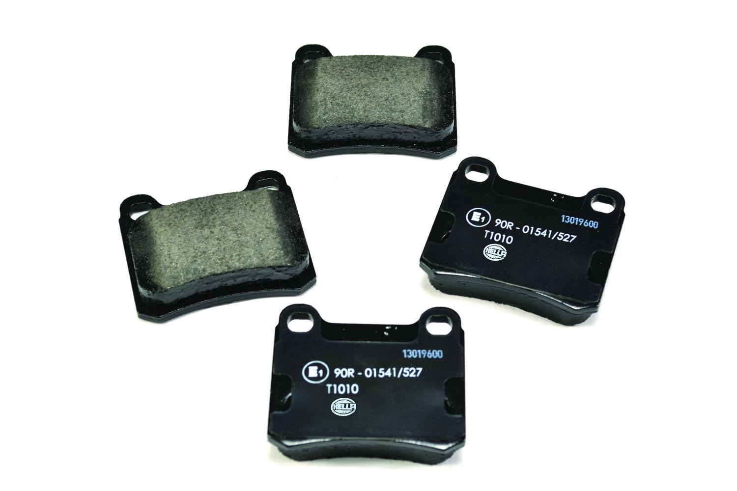 HELLA Bremsbeläge hinten - nicht für Verschleißwarnanzeiger vorbereitet - vier Bremsbeläge pro Set - T1010 - für u.a. MERCEDES-BENZ - 8DB 355 007-351 HELLA Bremsbeläge hinten - nicht für Verschleißwarnanzeiger vorbereitet - vier Bremsbeläge pro Set - T1010 - für u.a. MERCEDES-BENZ - 8DB 355 007-351 von Hella