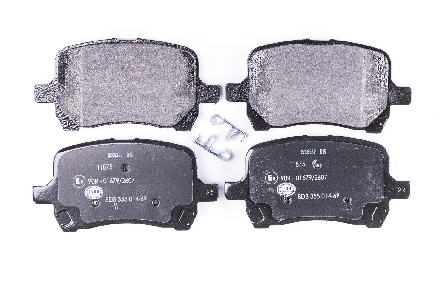 HELLA Bremsbeläge vorne - mit akustischer Verschleißwarnung - vier Bremsbeläge pro Set - T1875 - für u.a. CHEVROLET / PONTIAC / SATURN - 8DB 355 014-691 HELLA Bremsbeläge vorne - mit akustischer Verschleißwarnung - vier Bremsbeläge pro Set - T1875 - für u.a. CHEVROLET / PONTIAC / SATURN - 8DB 355 014-691 von Hella